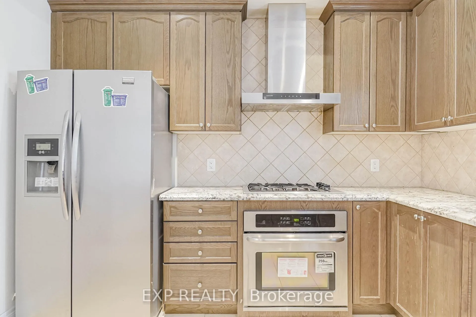 Photo 11 of 34 Bonnycastle Road, Markham, Unionville — HOMEH