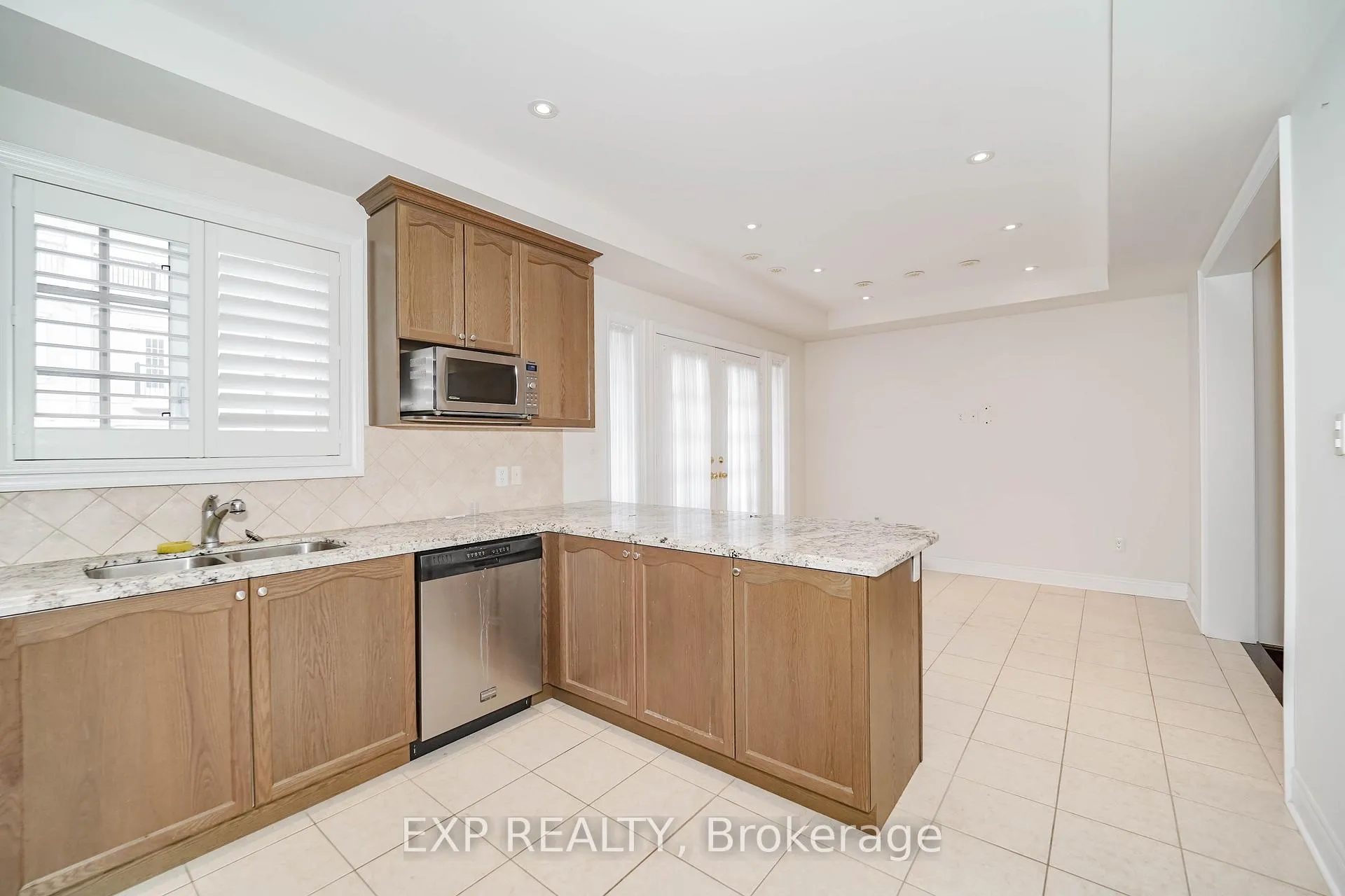 Photo 13 of 34 Bonnycastle Road, Markham, Unionville — HOMEH