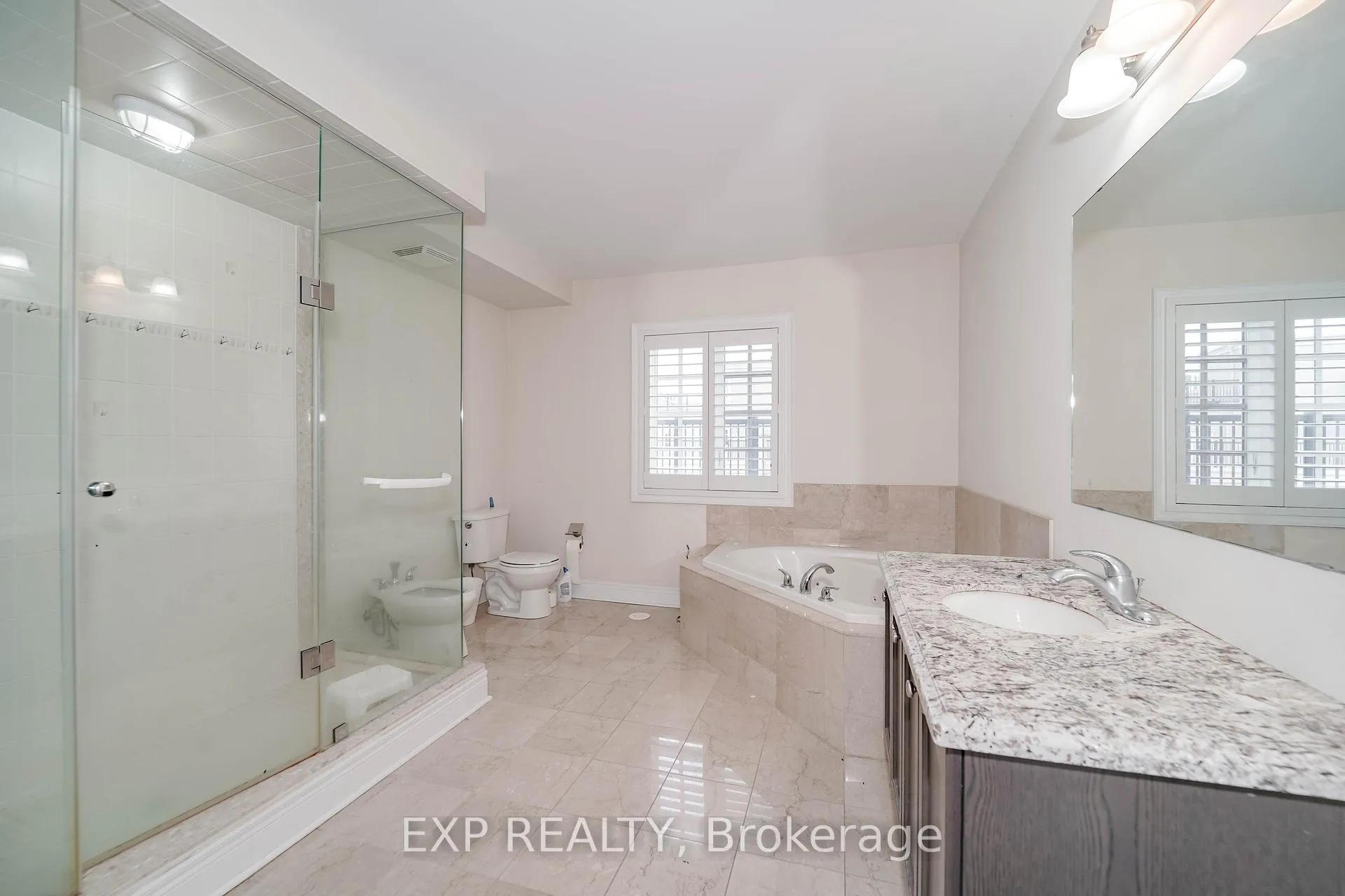 Photo 22 of 34 Bonnycastle Road, Markham, Unionville — HOMEH
