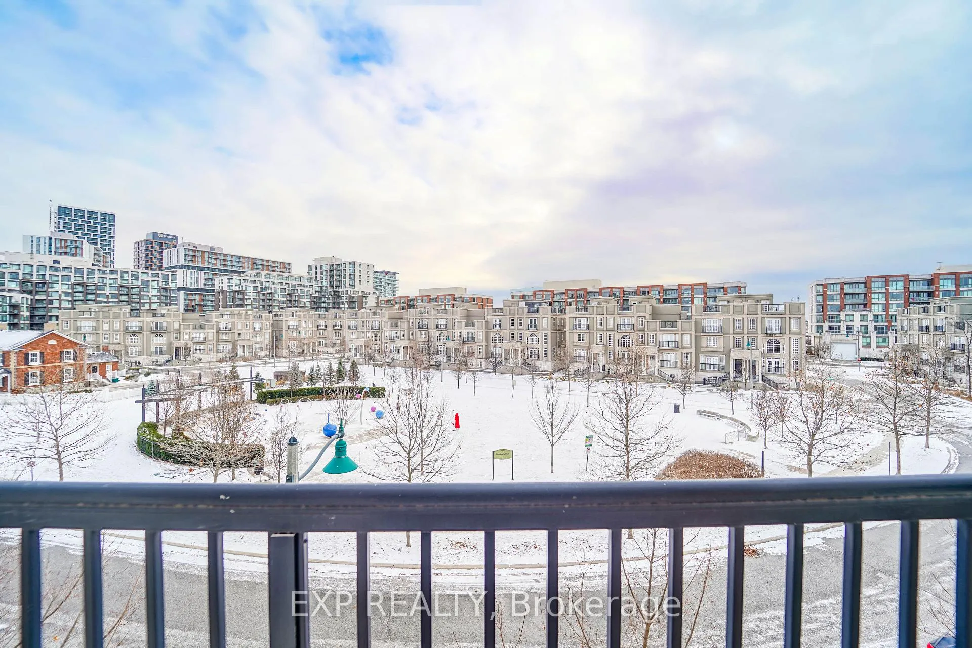 Photo 35 of 34 Bonnycastle Road, Markham, Unionville — HOMEH