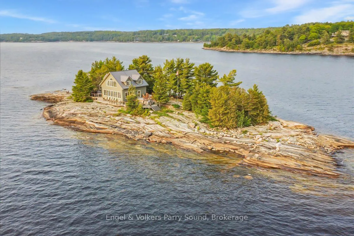 Photo 1 of 1 Three Tree Island, The Archipelago, Archipelago North — HOMEH