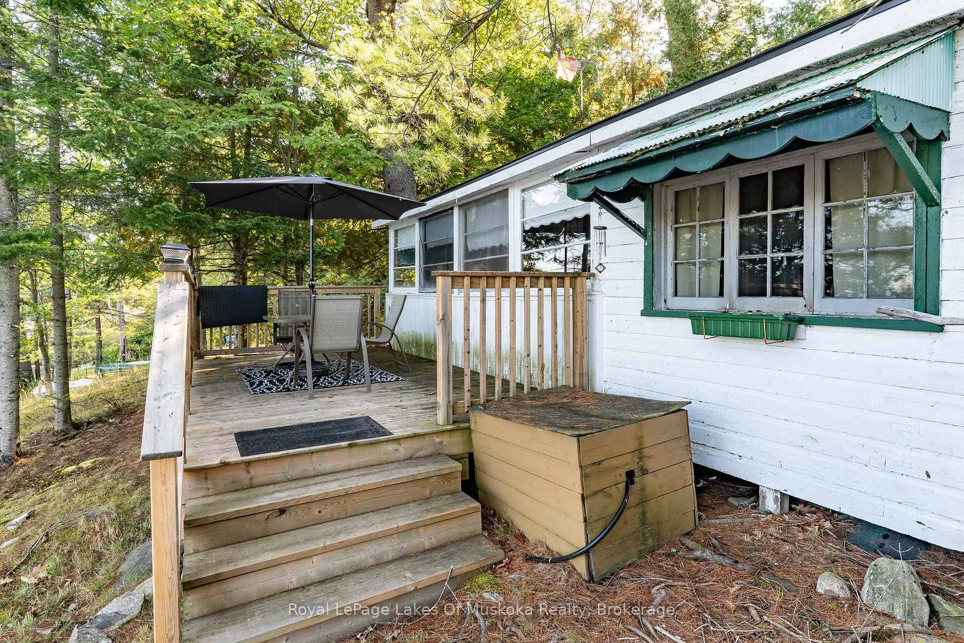 Photo 10 of 1010 Tara Lane, Gravenhurst, Wood (Gravenhurst) — HOMEH