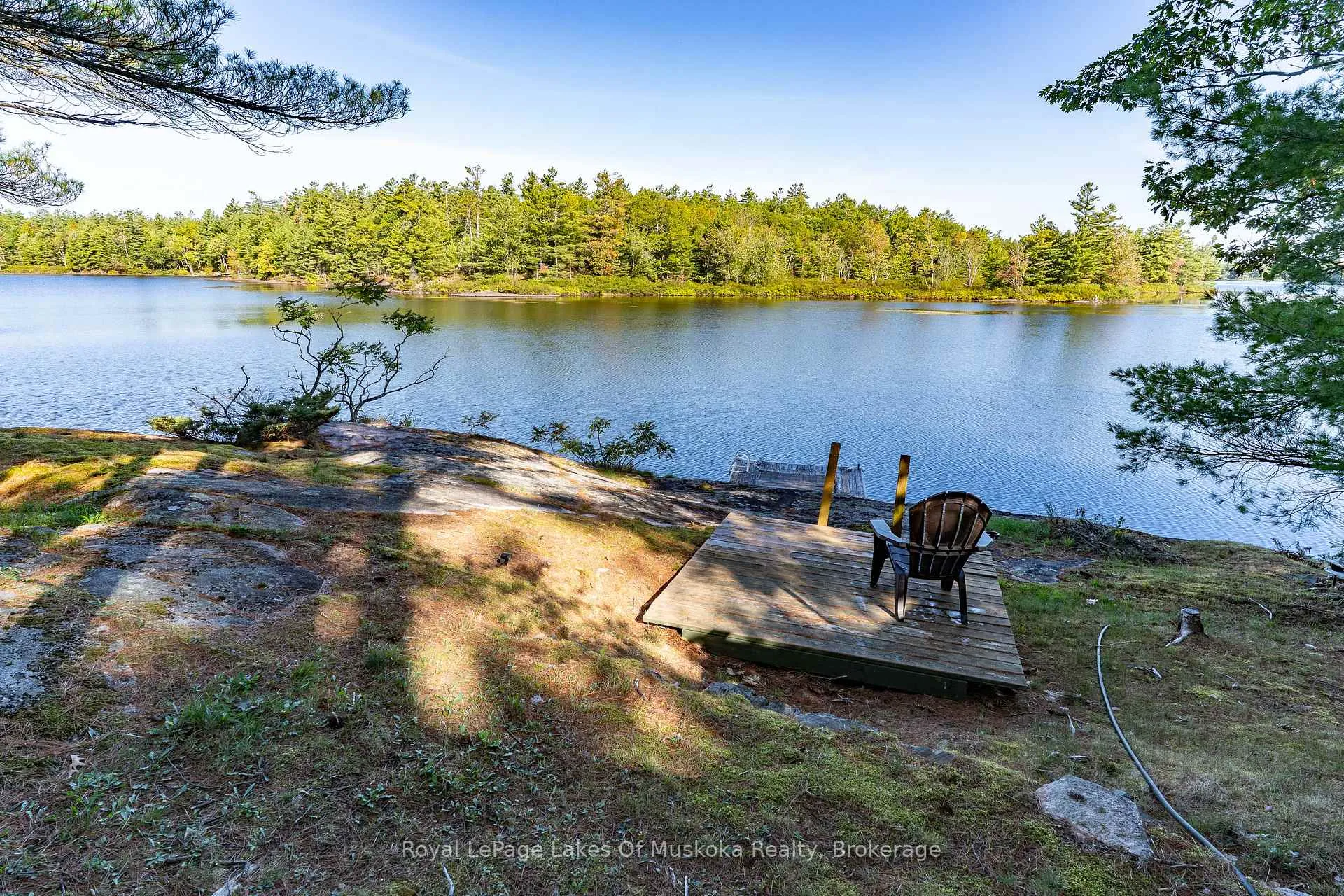 Photo 15 of 1010 Tara Lane, Gravenhurst, Wood (Gravenhurst) — HOMEH