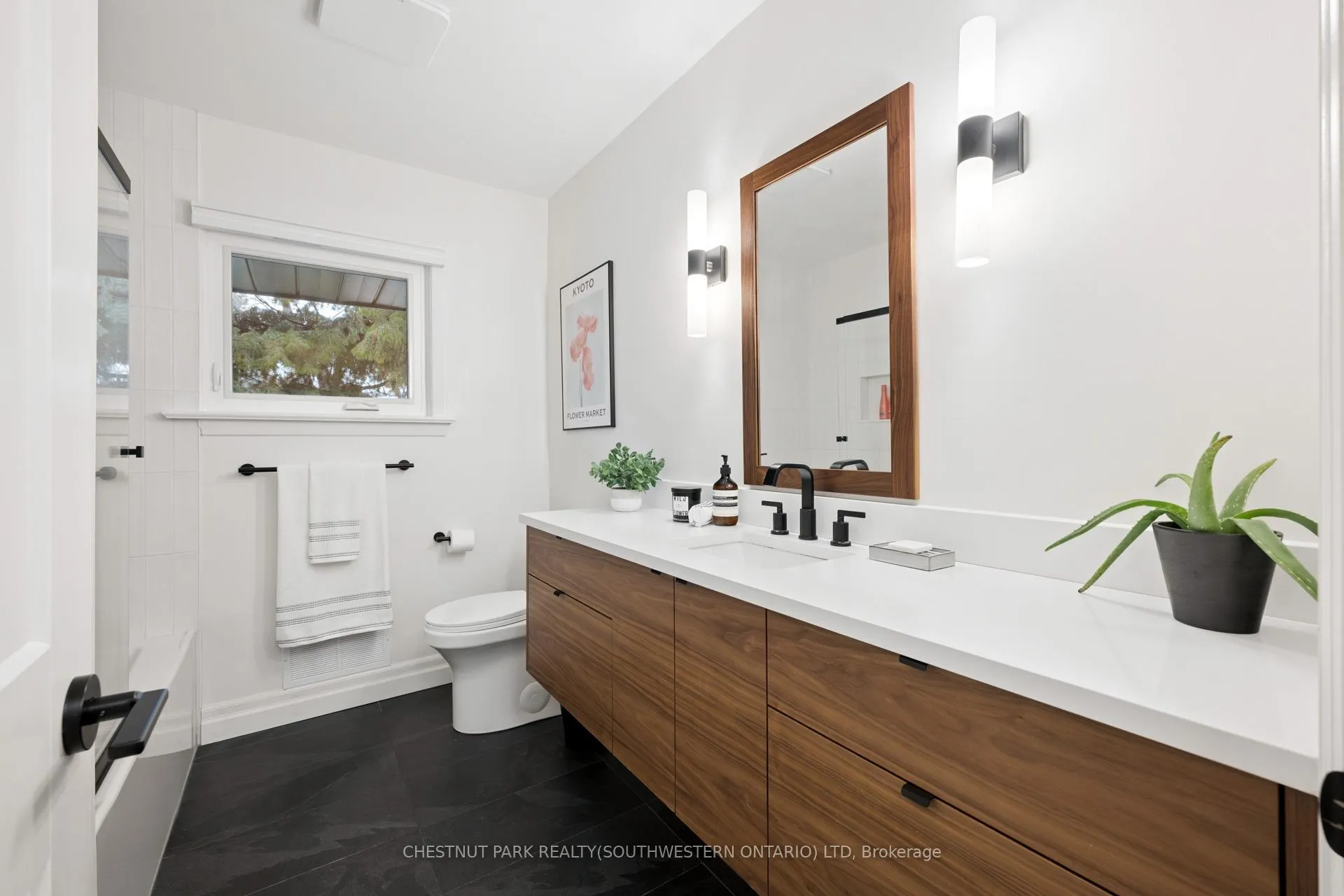 Photo 32 of 757 Westmount Road W, Kitchener, Westmount - Kitchener — HOMEH