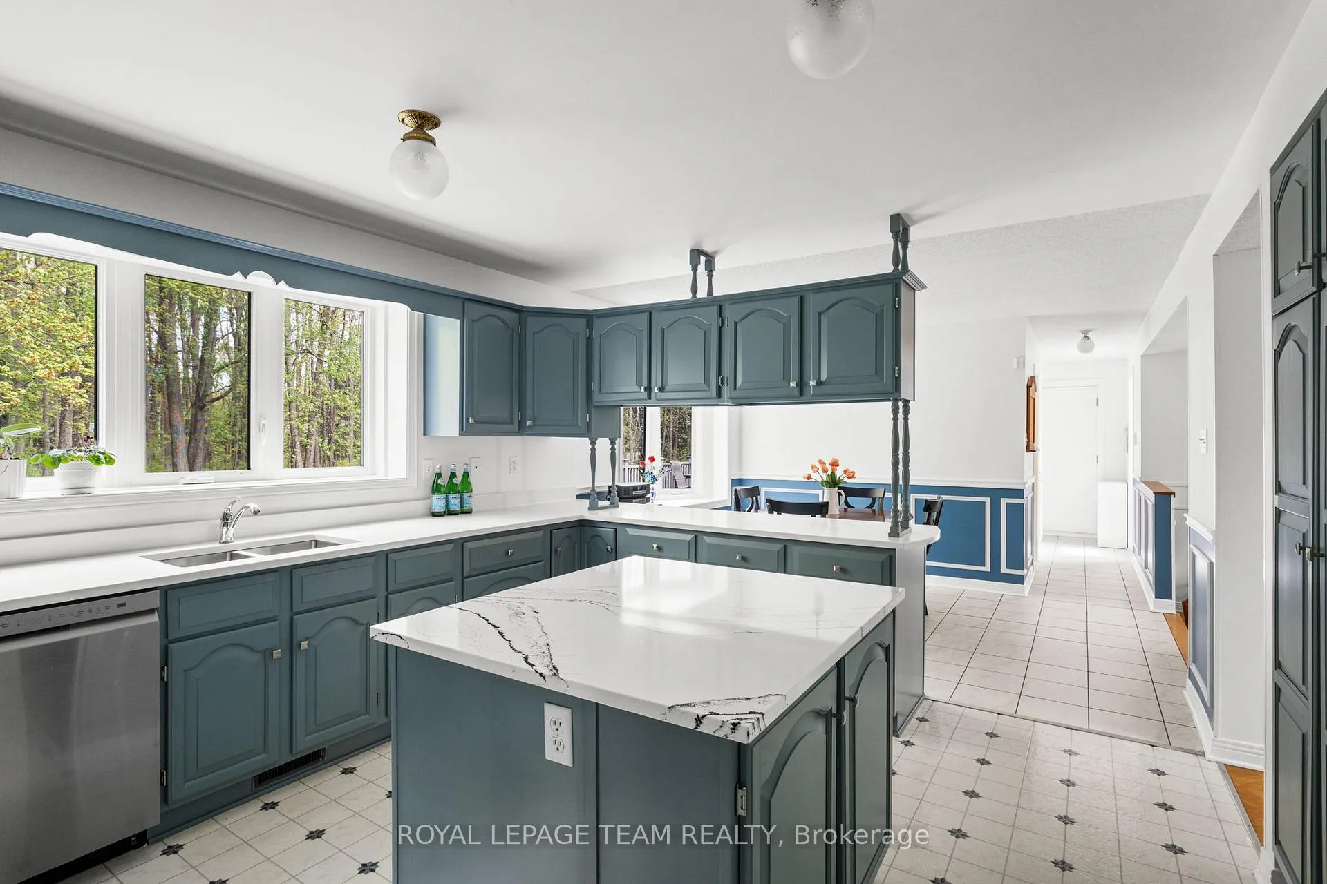 Photo 8 of 5517 Cedar Drive, Ottawa, Manotick East to Manotick Station — HOMEH
