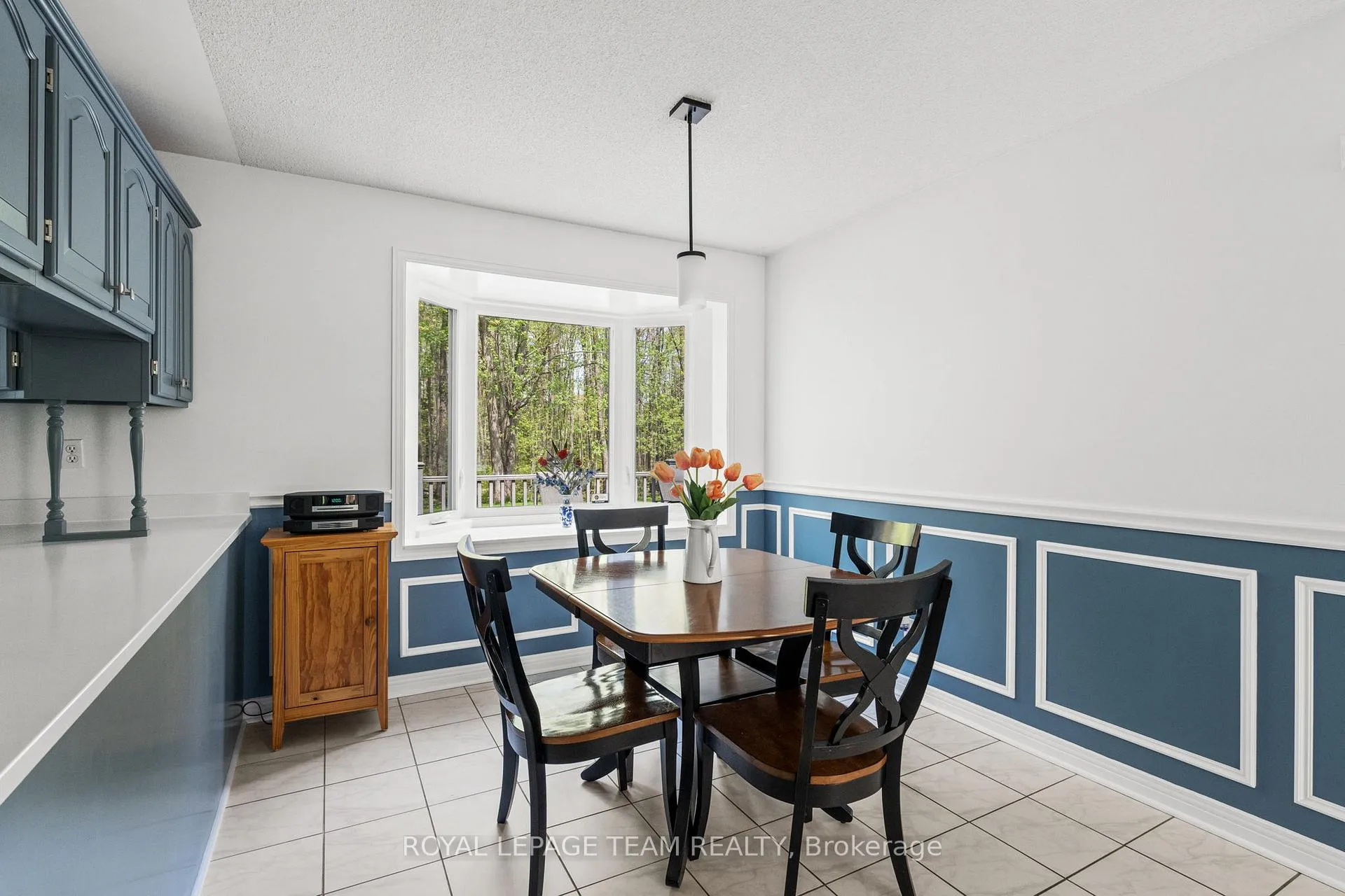 Photo 10 of 5517 Cedar Drive, Ottawa, Manotick East to Manotick Station — HOMEH