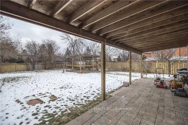 Photo 13 of 2 Hampstead Court, Markham, Milliken Mills East — HOMEH
