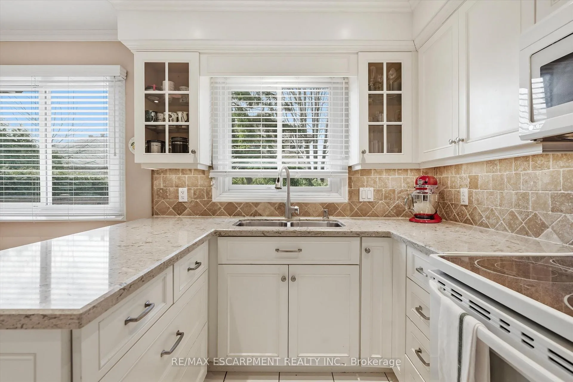 Photo 15 of 478 Featherstone Court, Burlington, Shoreacres — HOMEH