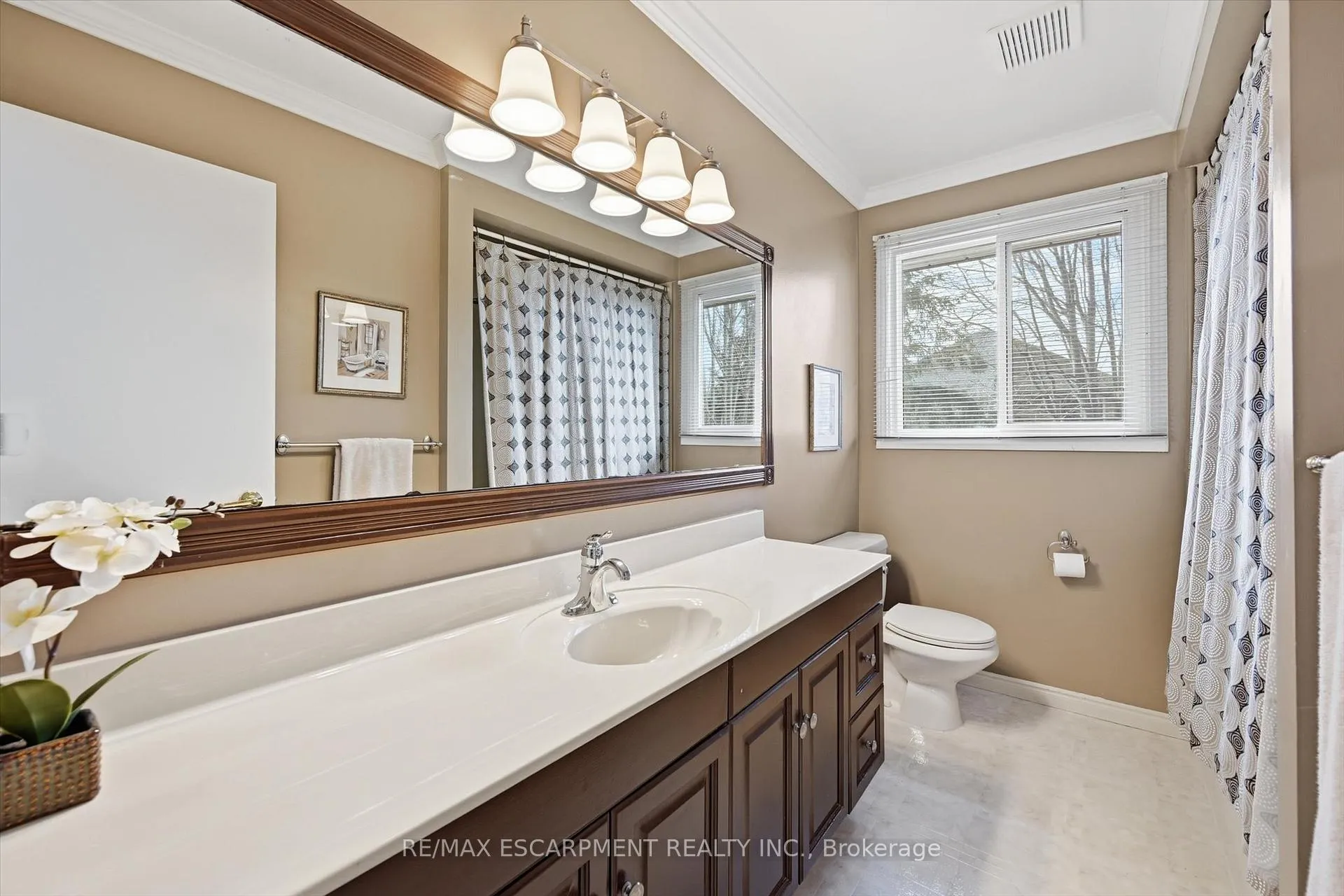 Photo 31 of 478 Featherstone Court, Burlington, Shoreacres — HOMEH