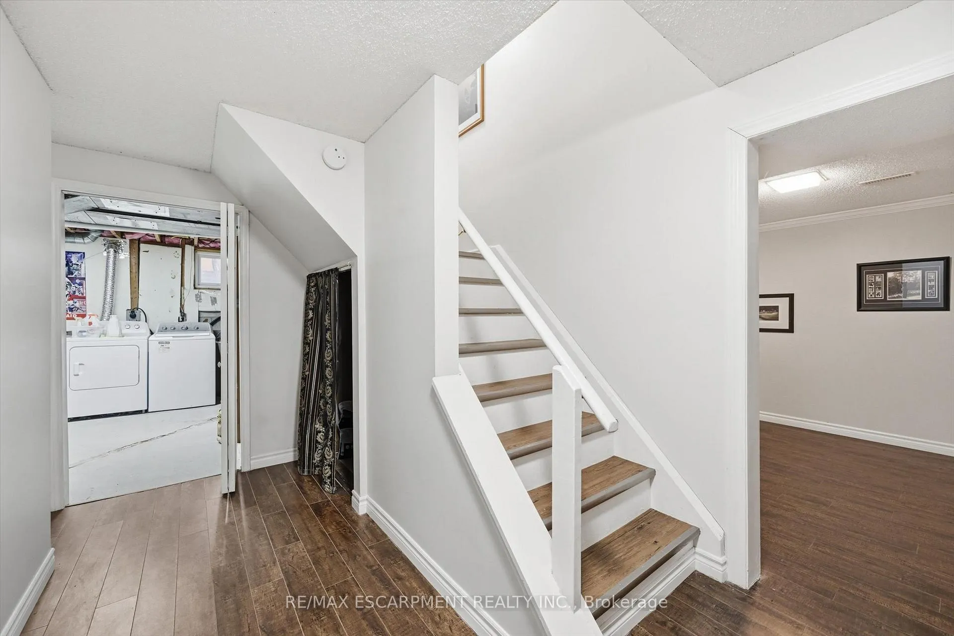 Photo 43 of 478 Featherstone Court, Burlington, Shoreacres — HOMEH