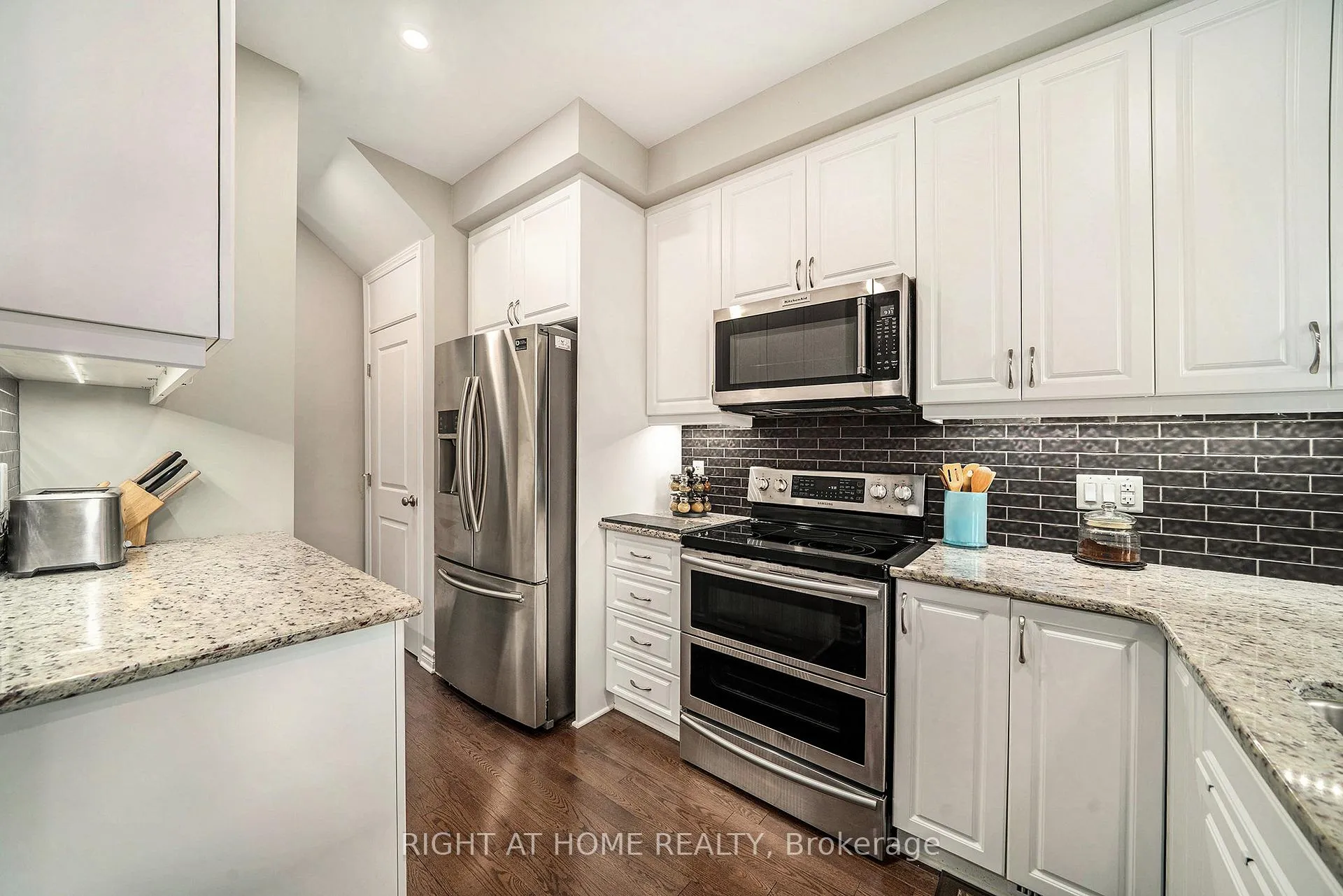 Photo 6 of 699 Sora Way, Ottawa, Blossom Park/Kemp Park/Findlay Creek — HOMEH