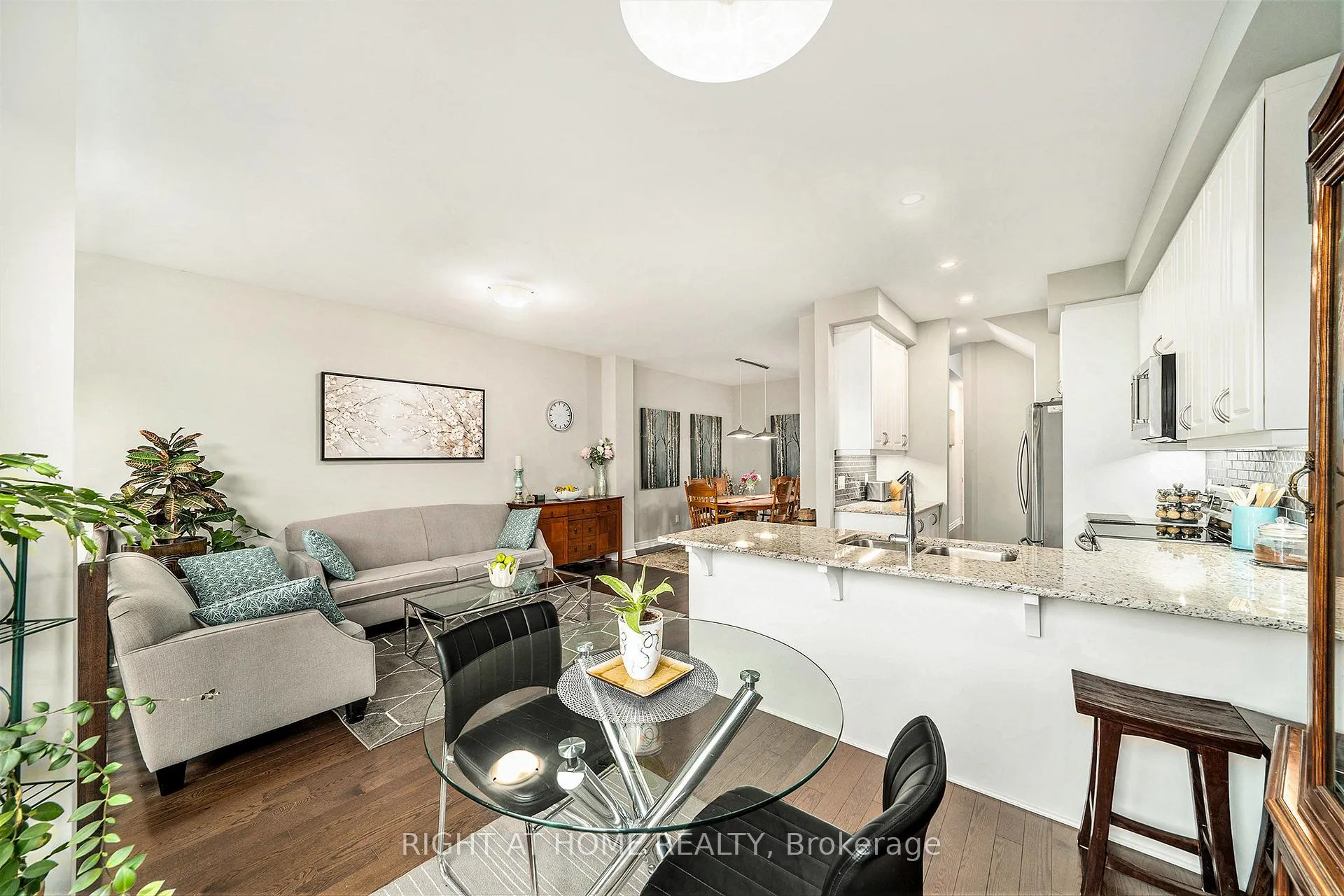 Photo 9 of 699 Sora Way, Ottawa, Blossom Park/Kemp Park/Findlay Creek — HOMEH