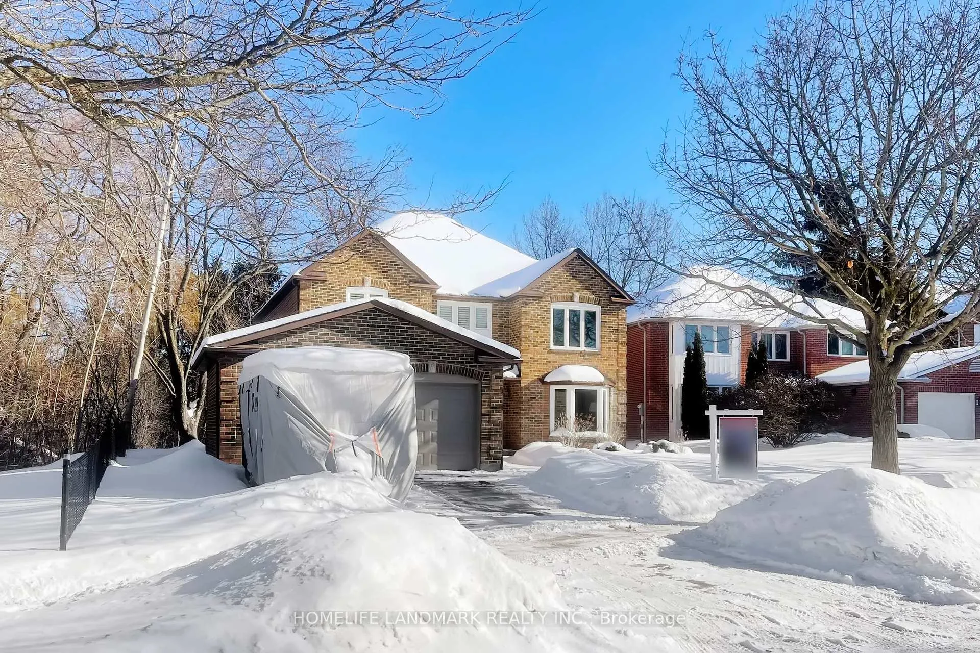 Photo 2 of 16 Willis Drive, Aurora, Aurora Highlands — HOMEH