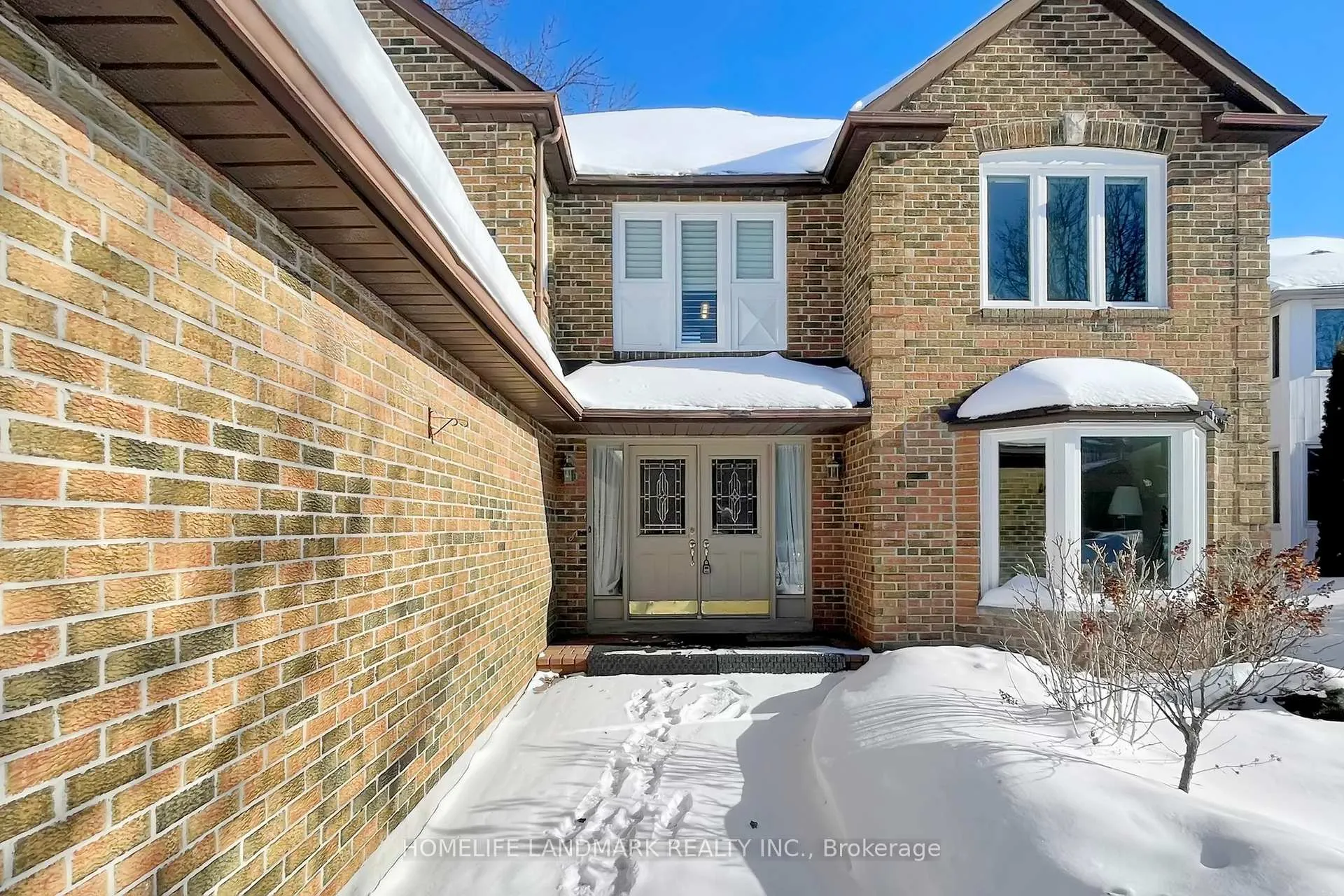 Photo 5 of 16 Willis Drive, Aurora, Aurora Highlands — HOMEH