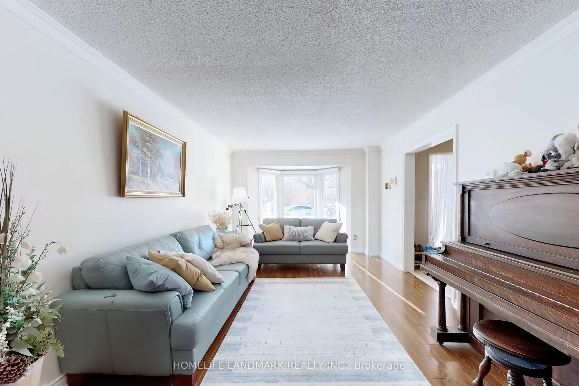 Photo 6 of 16 Willis Drive, Aurora, Aurora Highlands — HOMEH