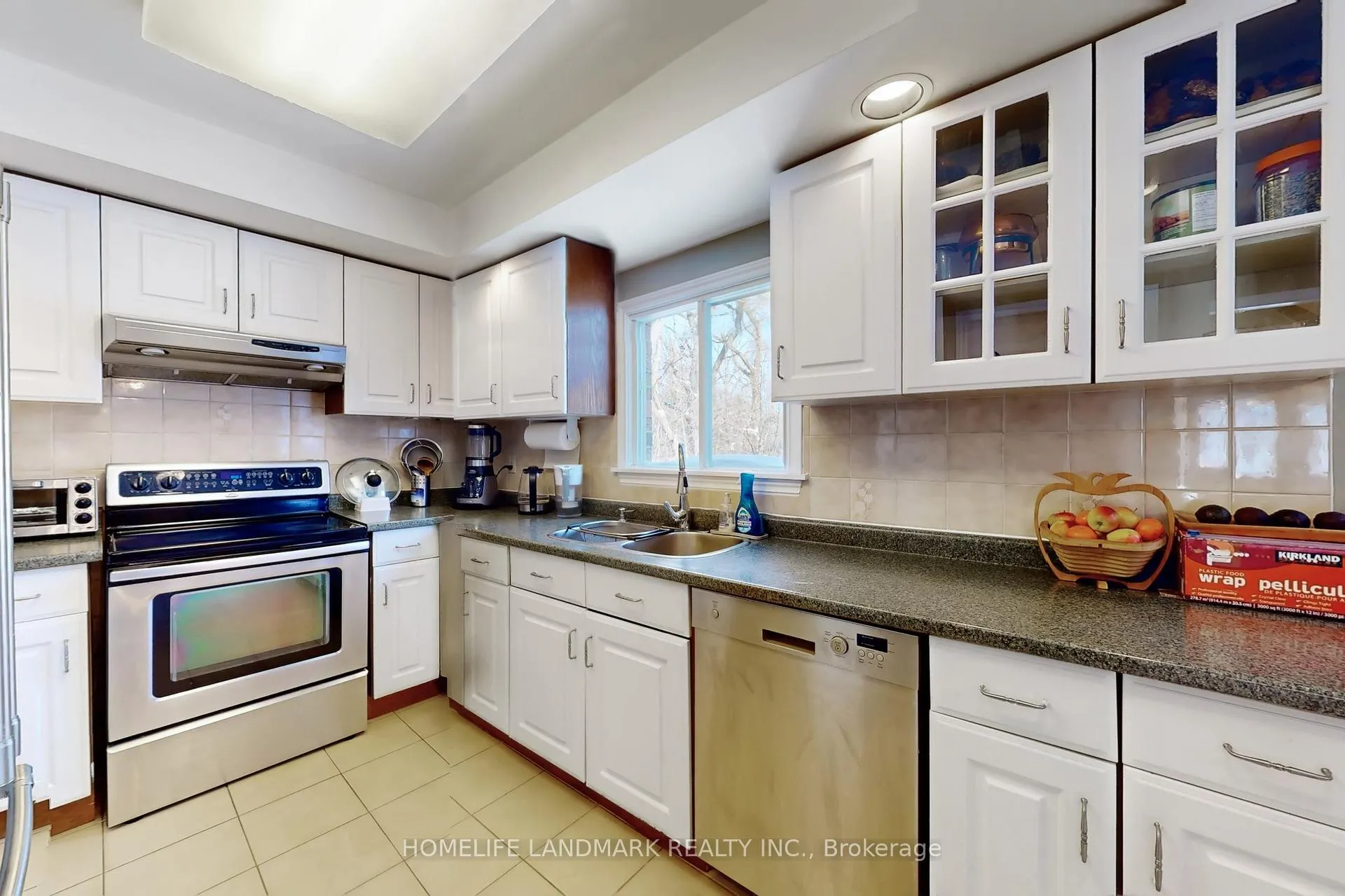 Photo 11 of 16 Willis Drive, Aurora, Aurora Highlands — HOMEH