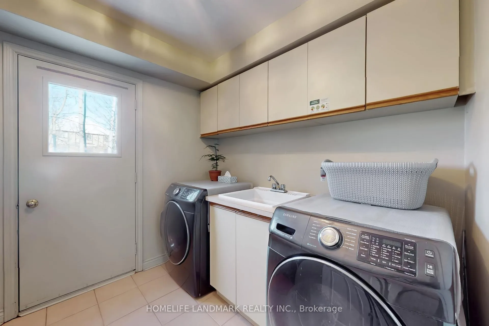 Photo 16 of 16 Willis Drive, Aurora, Aurora Highlands — HOMEH