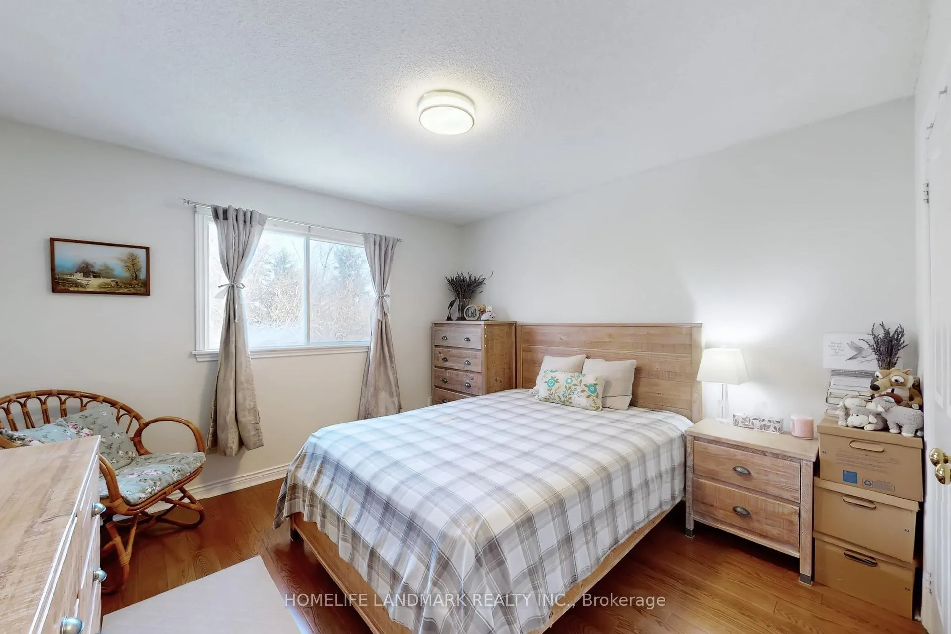 Photo 26 of 16 Willis Drive, Aurora, Aurora Highlands — HOMEH