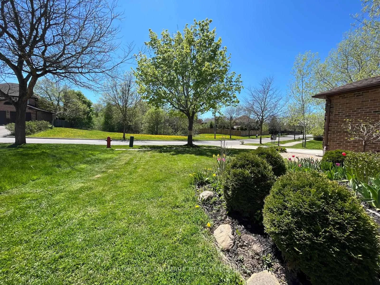 Photo 46 of 16 Willis Drive, Aurora, Aurora Highlands — HOMEH