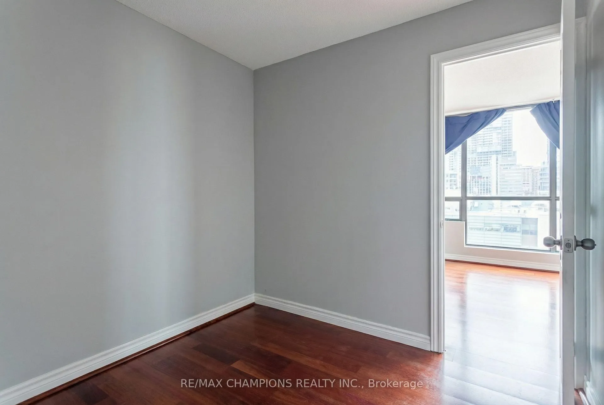 Photo 6 of Unit 1101, 117 Gerrard Street, Toronto, Church-Yonge Corridor — HOMEH