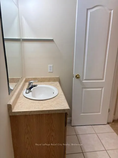 Photo 15 of Unit 73, 165 Terraview Crescent, Guelph, Kortright West — HOMEH