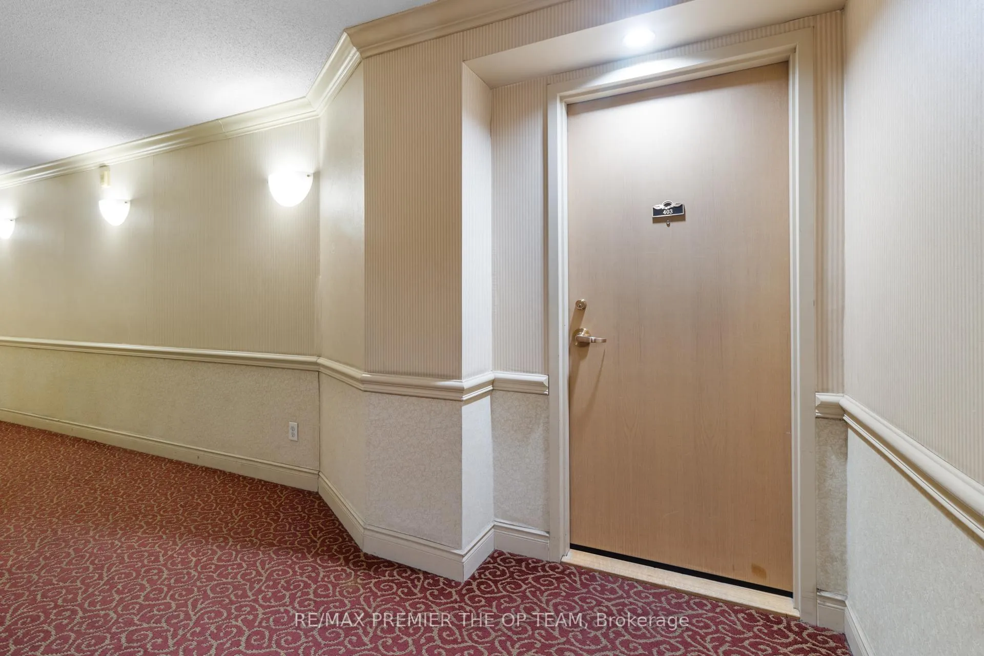 Photo 6 of Unit 403, 7 Dayspring Circle, Brampton, Goreway Drive Corridor — HOMEH
