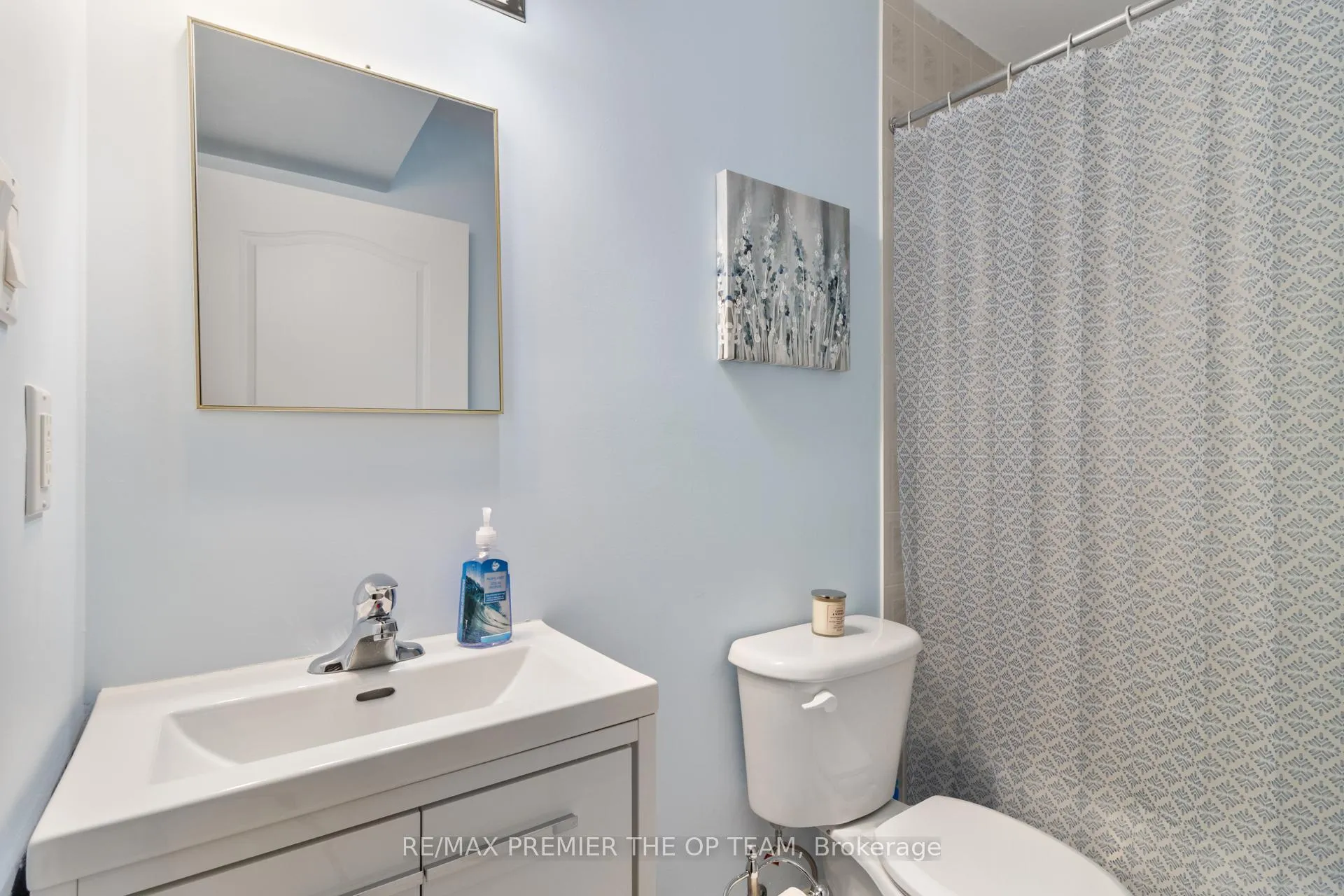 Photo 12 of Unit 403, 7 Dayspring Circle, Brampton, Goreway Drive Corridor — HOMEH