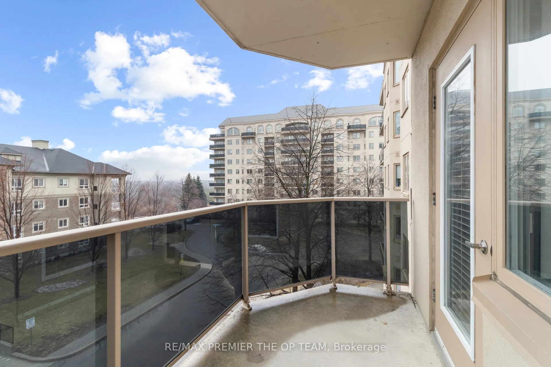 Photo 16 of Unit 403, 7 Dayspring Circle, Brampton, Goreway Drive Corridor — HOMEH