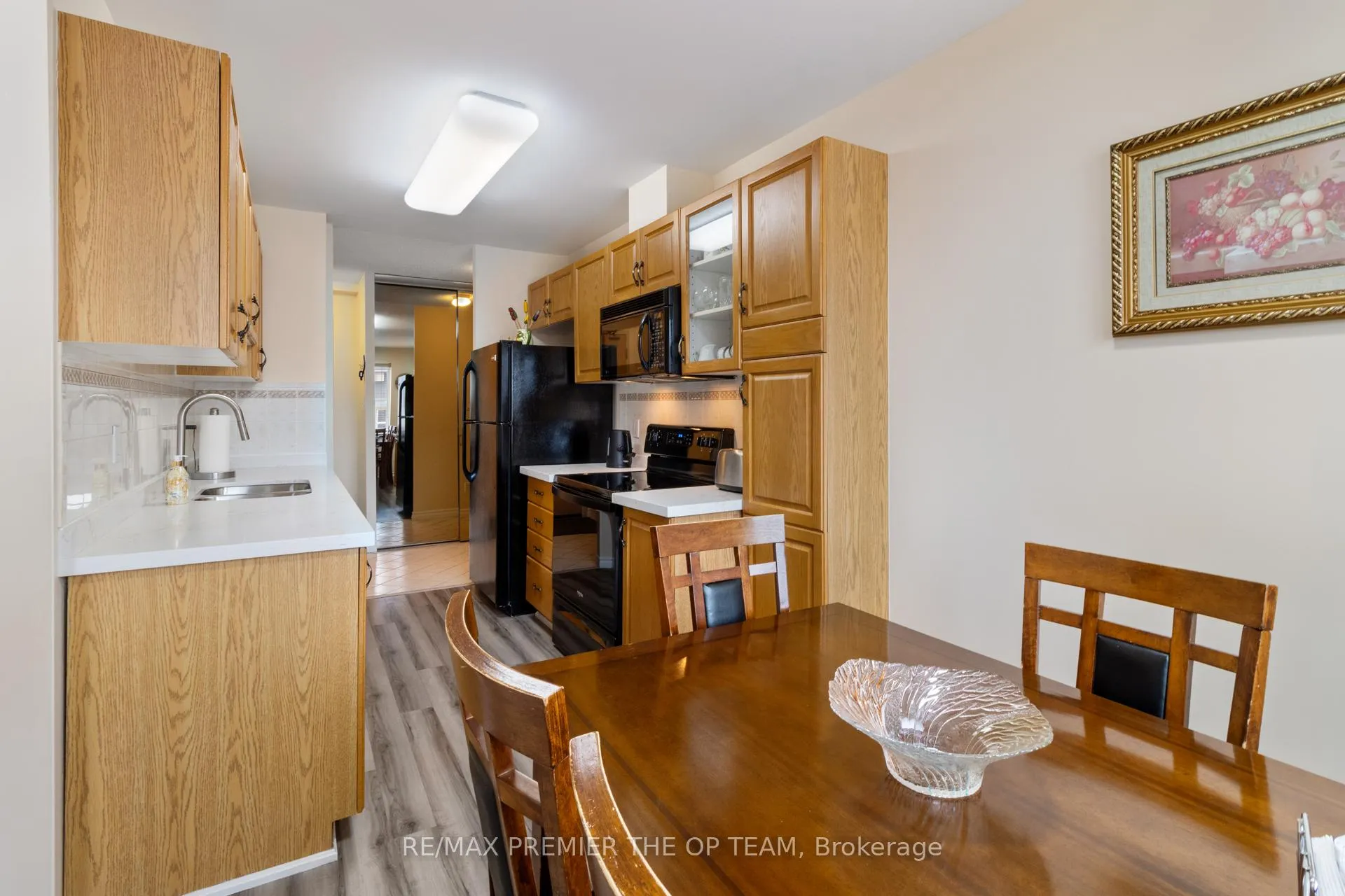 Photo 24 of Unit 403, 7 Dayspring Circle, Brampton, Goreway Drive Corridor — HOMEH