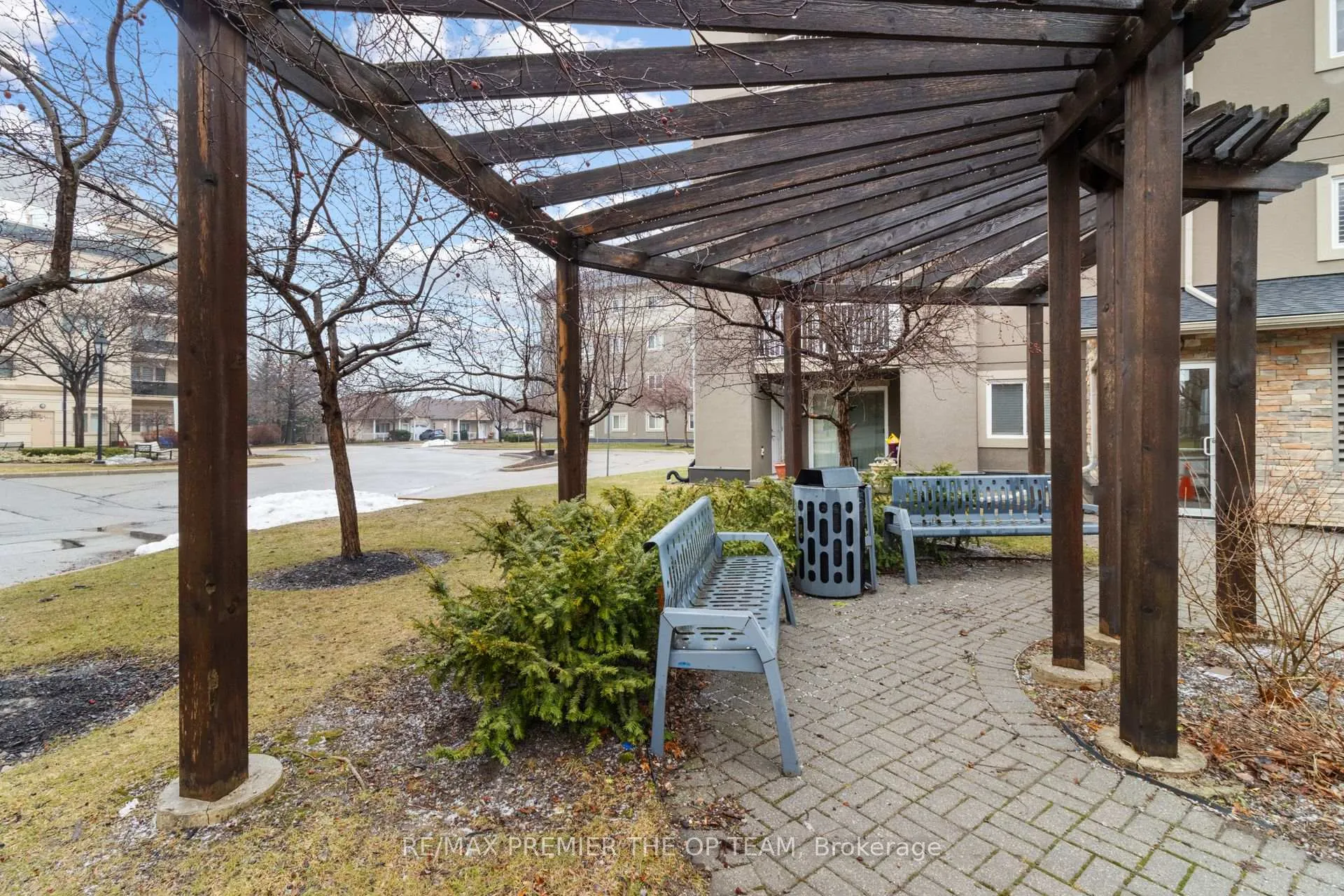 Photo 40 of Unit 403, 7 Dayspring Circle, Brampton, Goreway Drive Corridor — HOMEH