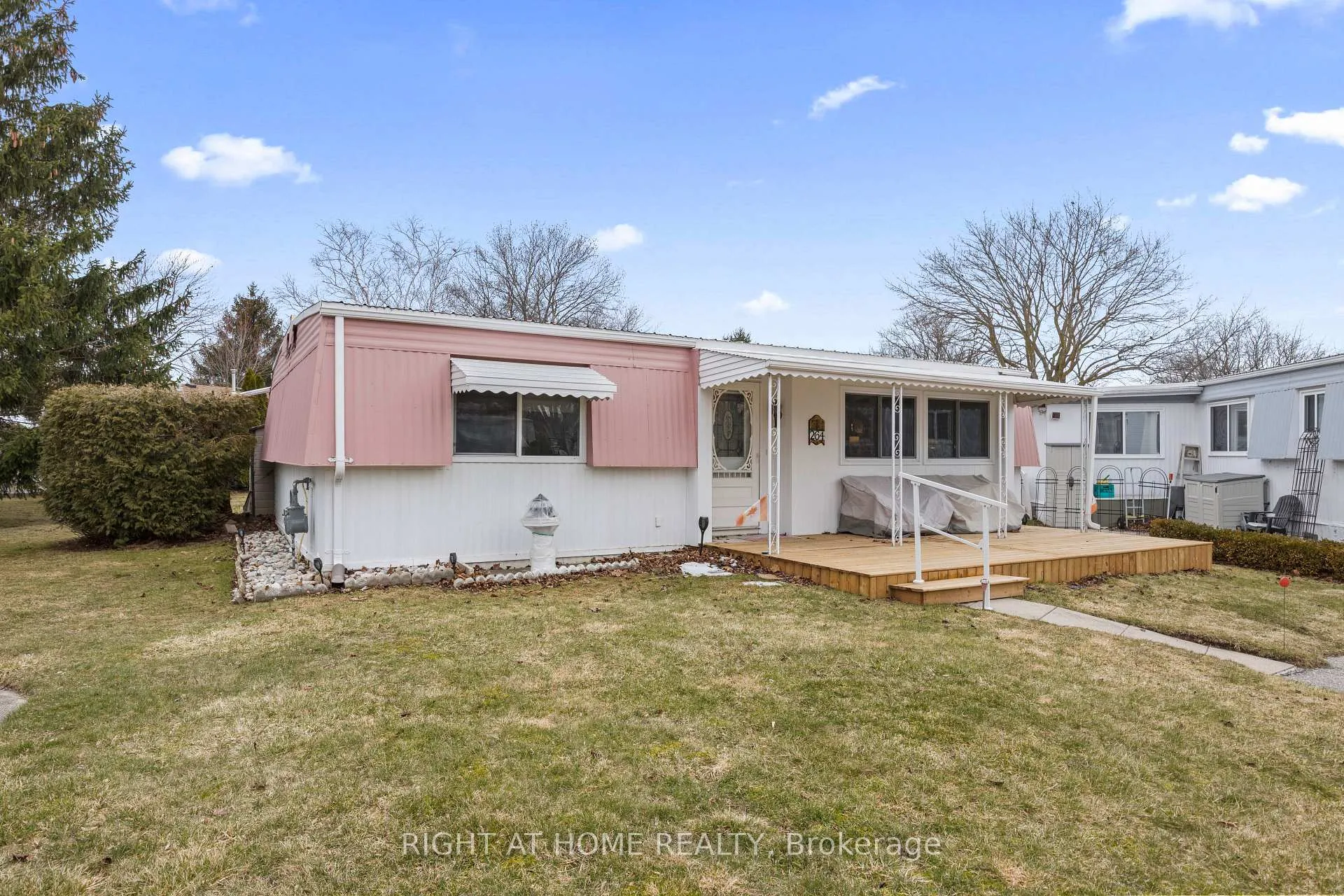 Front of 264 Highland Springs