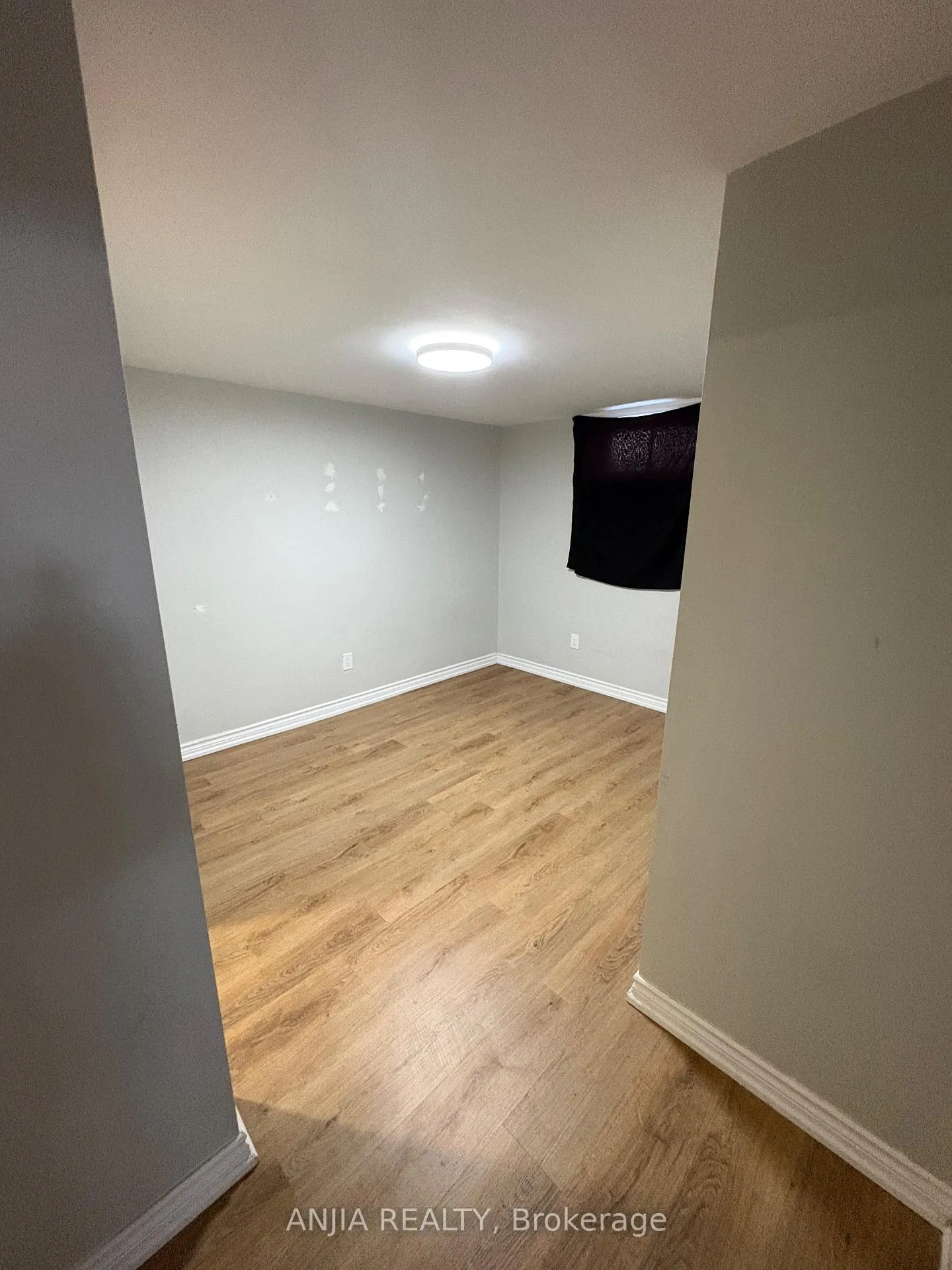 Photo 2 of Unit Lower, 473 Gibbons Street, Oshawa, McLaughlin — HOMEH