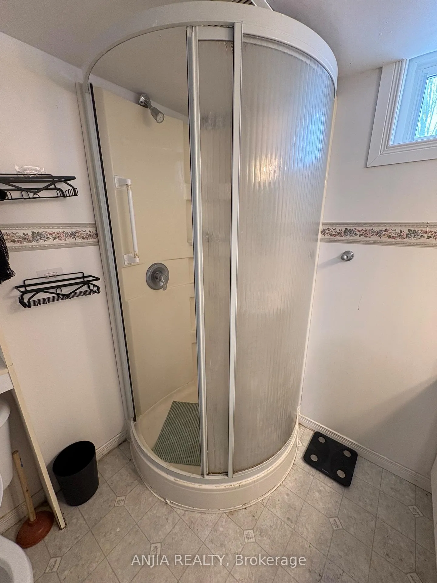 Photo 6 of Unit Lower, 473 Gibbons Street, Oshawa, McLaughlin — HOMEH