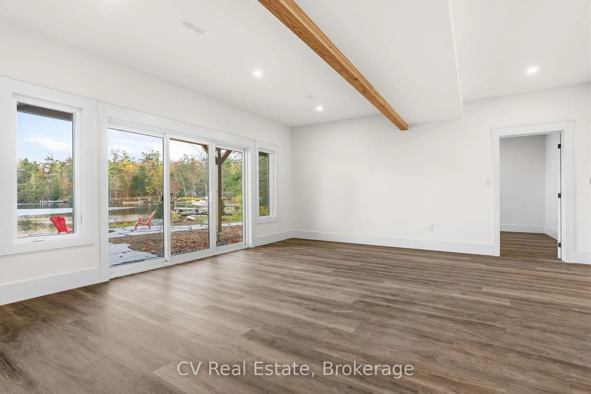 Photo 13 of 1111 Lakeshore Drive, Gravenhurst, Muskoka (S) — HOMEH