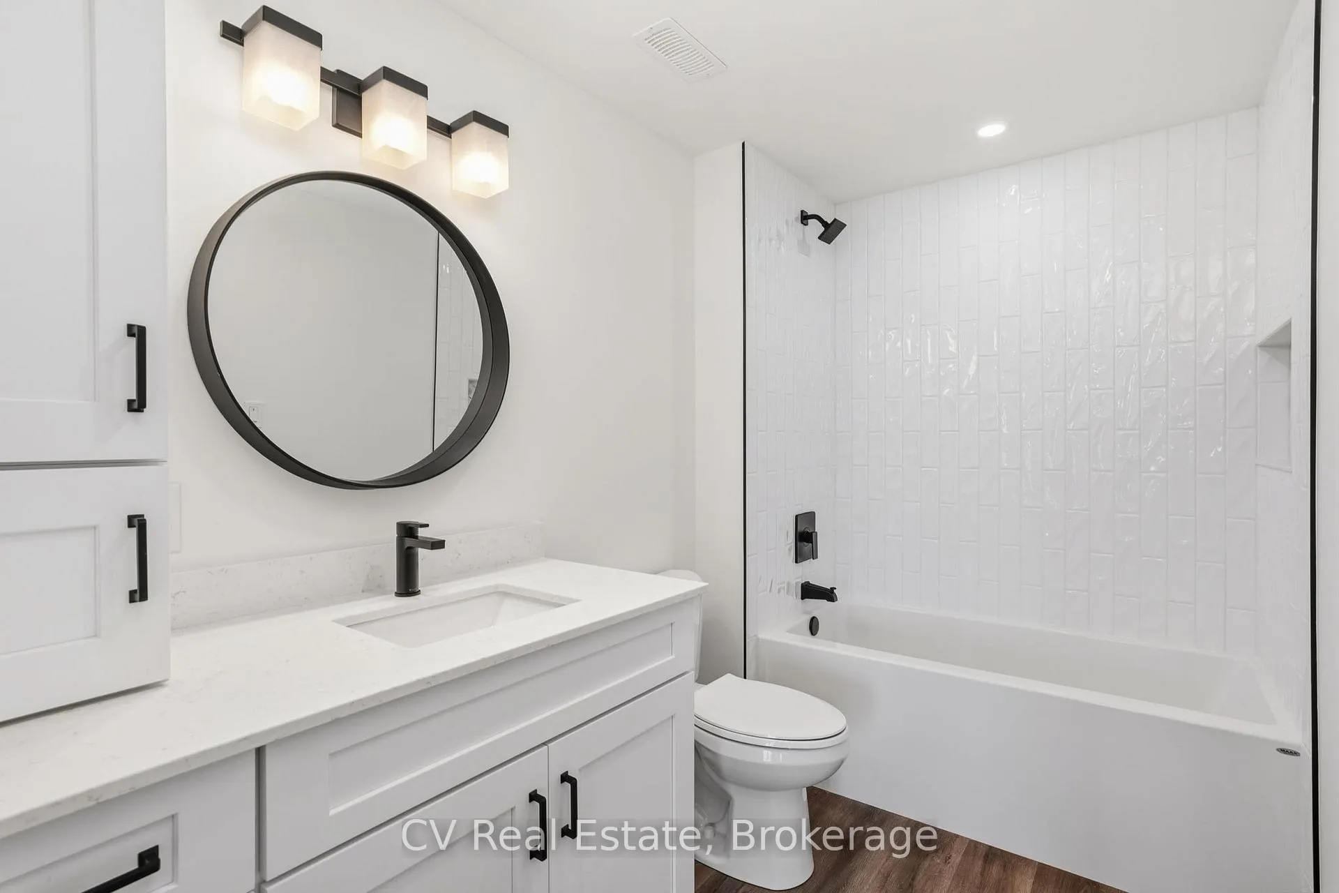 Photo 17 of 1111 Lakeshore Drive, Gravenhurst, Muskoka (S) — HOMEH