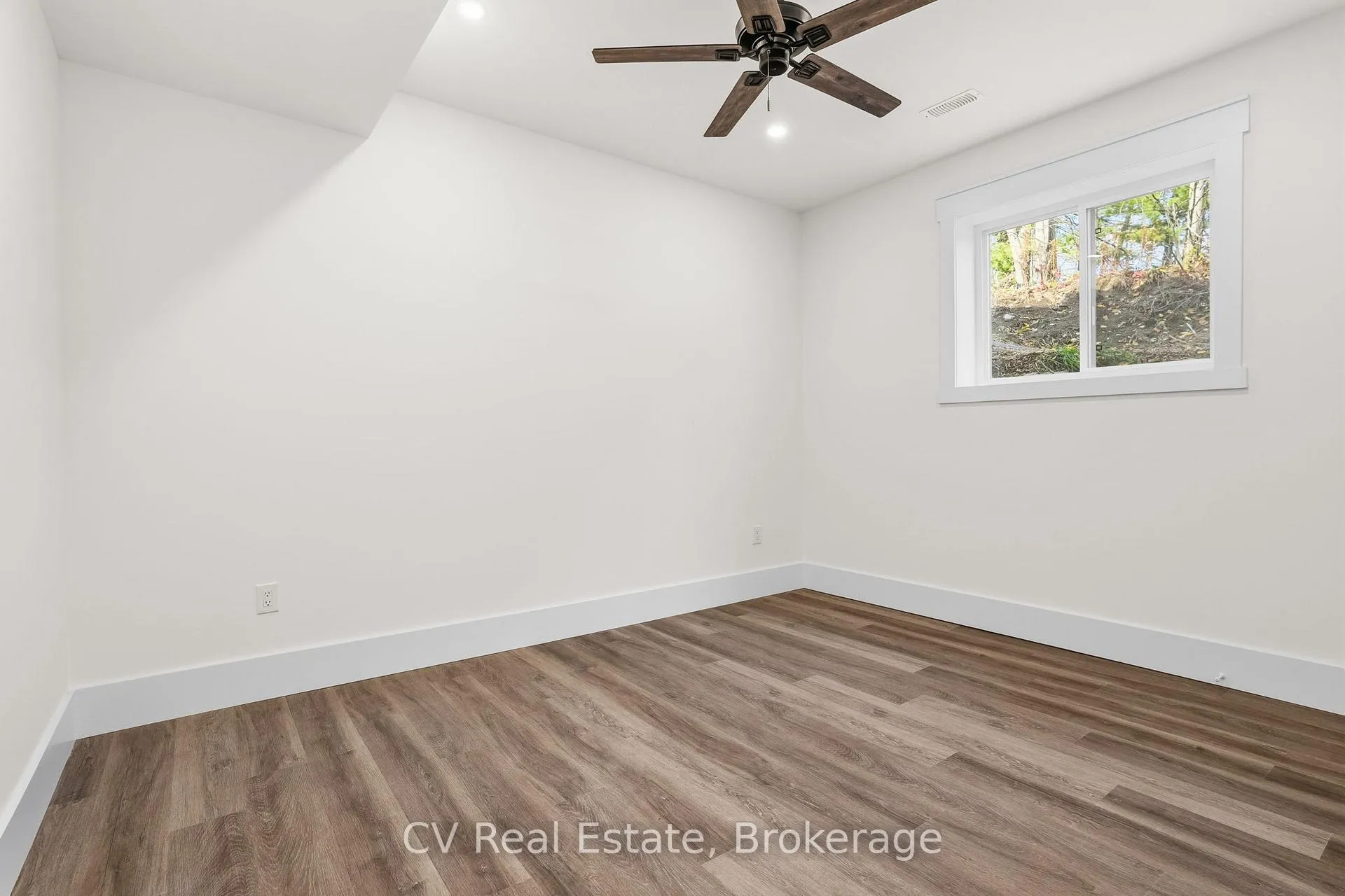 Photo 19 of 1111 Lakeshore Drive, Gravenhurst, Muskoka (S) — HOMEH