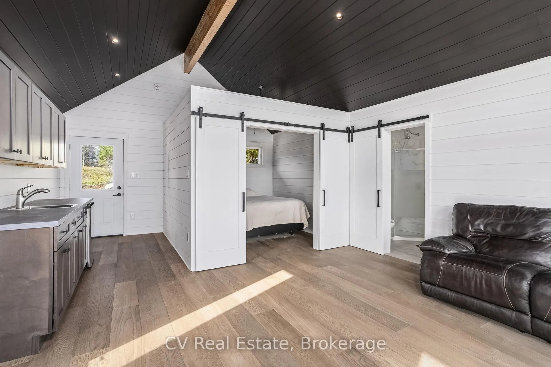 Photo 22 of 1111 Lakeshore Drive, Gravenhurst, Muskoka (S) — HOMEH