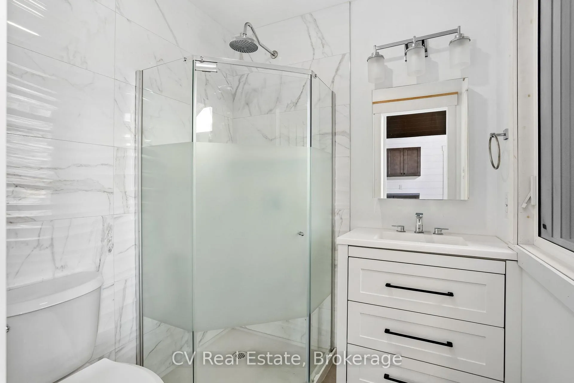 Photo 24 of 1111 Lakeshore Drive, Gravenhurst, Muskoka (S) — HOMEH