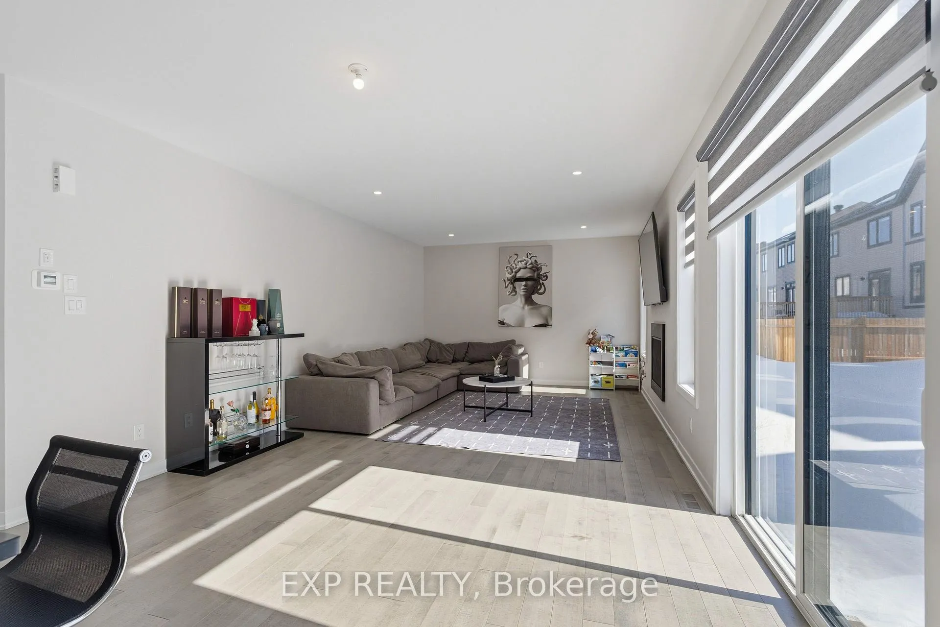 Photo 6 of 132 Rugosa Street, Ottawa, Barrhaven - Half Moon Bay — HOMEH