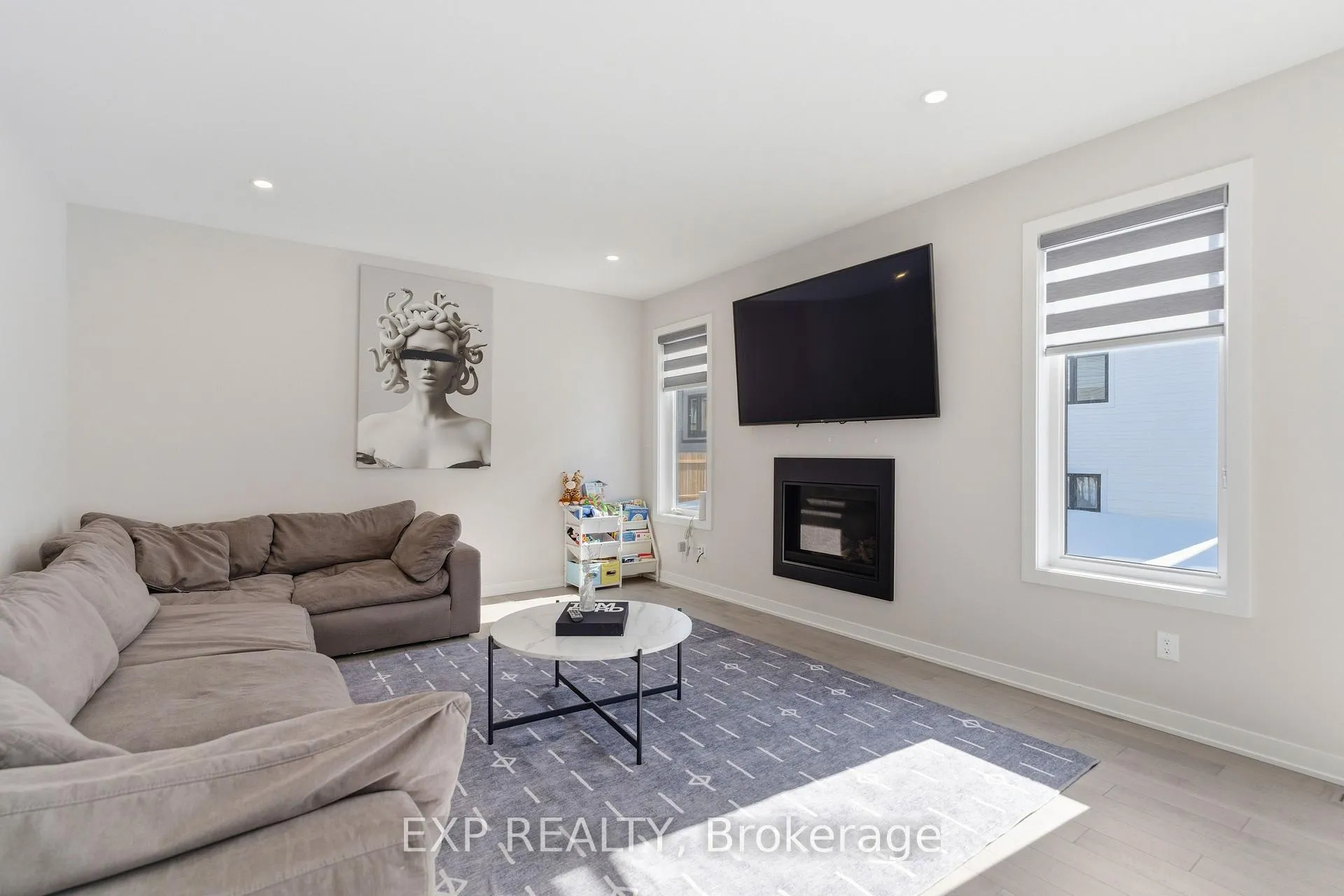 Photo 8 of 132 Rugosa Street, Ottawa, Barrhaven - Half Moon Bay — HOMEH