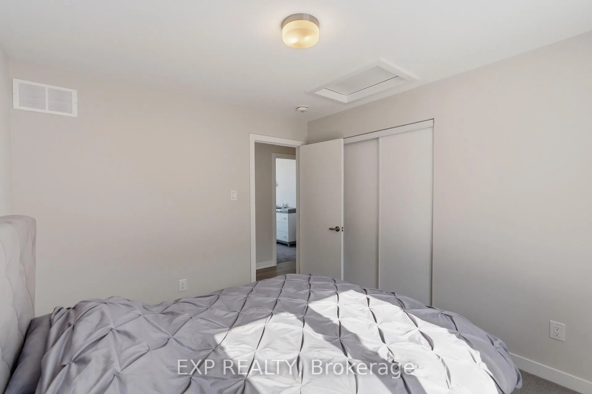 Photo 34 of 132 Rugosa Street, Ottawa, Barrhaven - Half Moon Bay — HOMEH