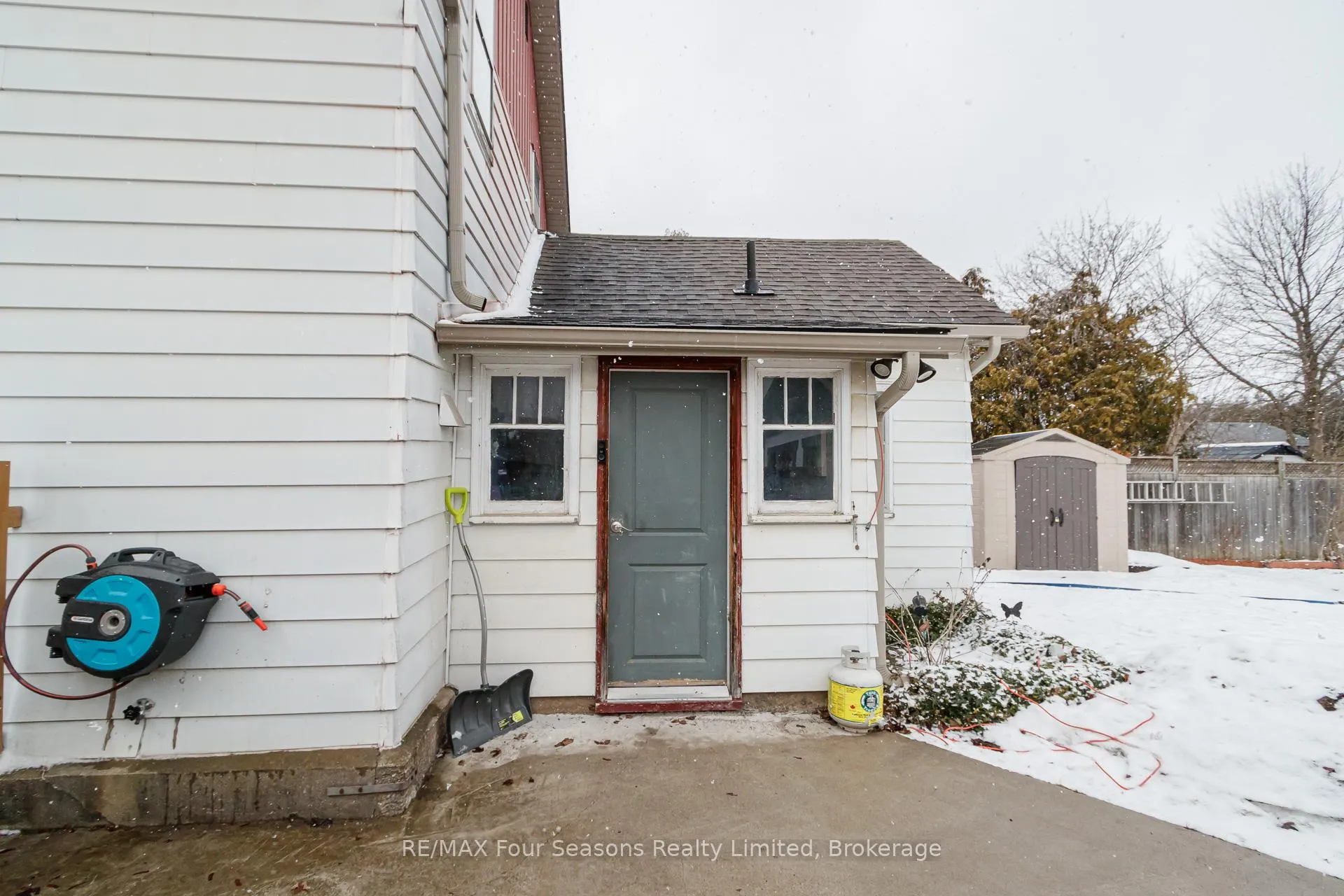 Photo 3 of 203 Montreal Street, Clearview, Stayner — HOMEH