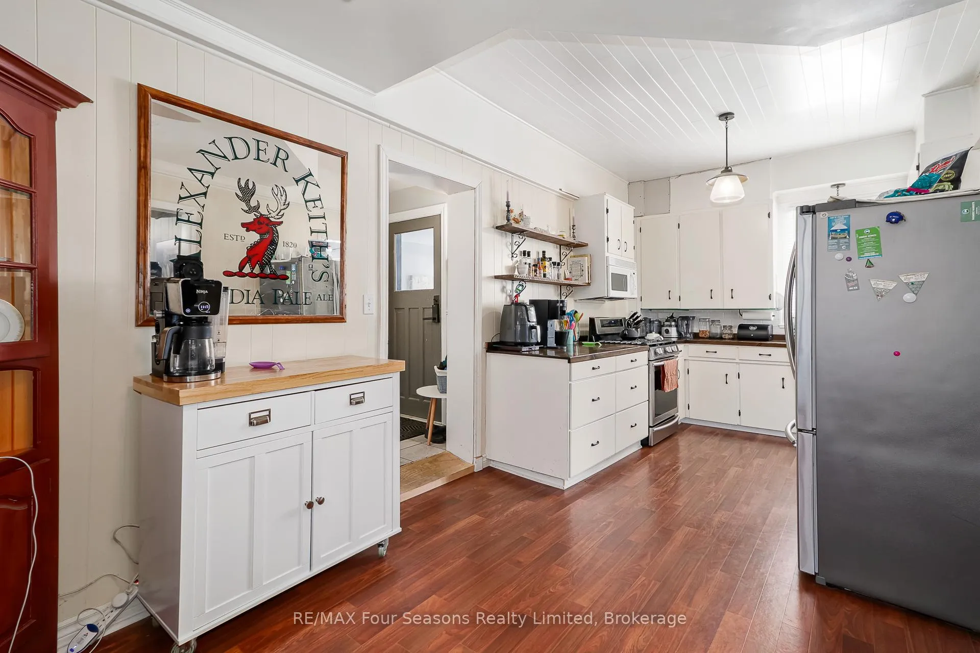 Photo 14 of 203 Montreal Street, Clearview, Stayner — HOMEH