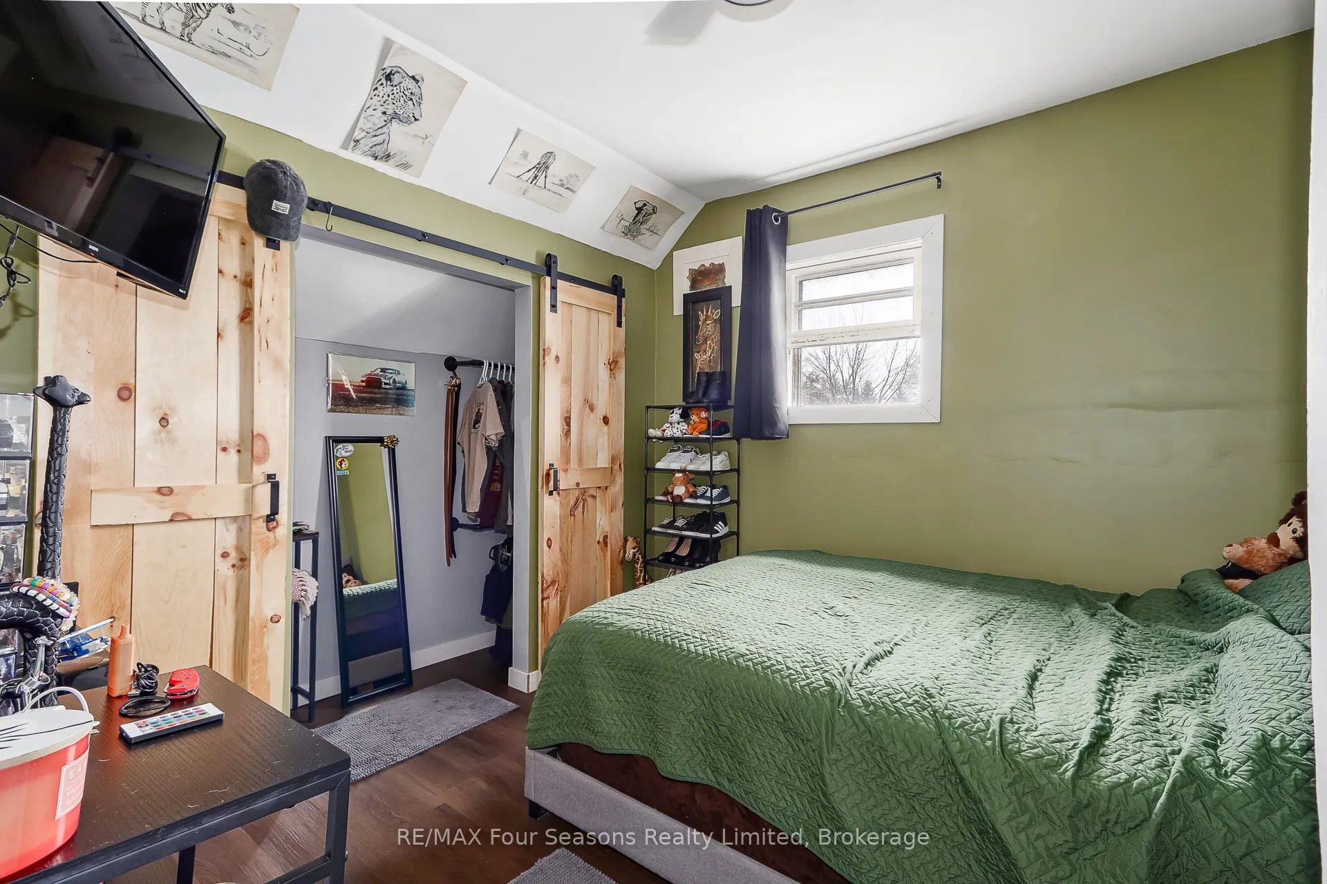 Photo 18 of 203 Montreal Street, Clearview, Stayner — HOMEH