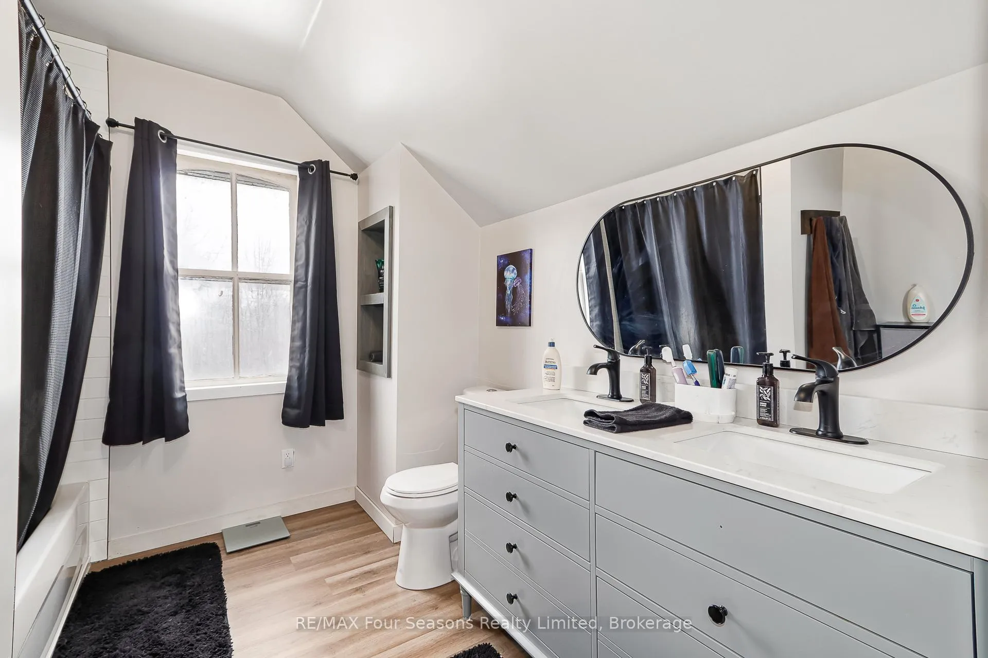 Photo 22 of 203 Montreal Street, Clearview, Stayner — HOMEH