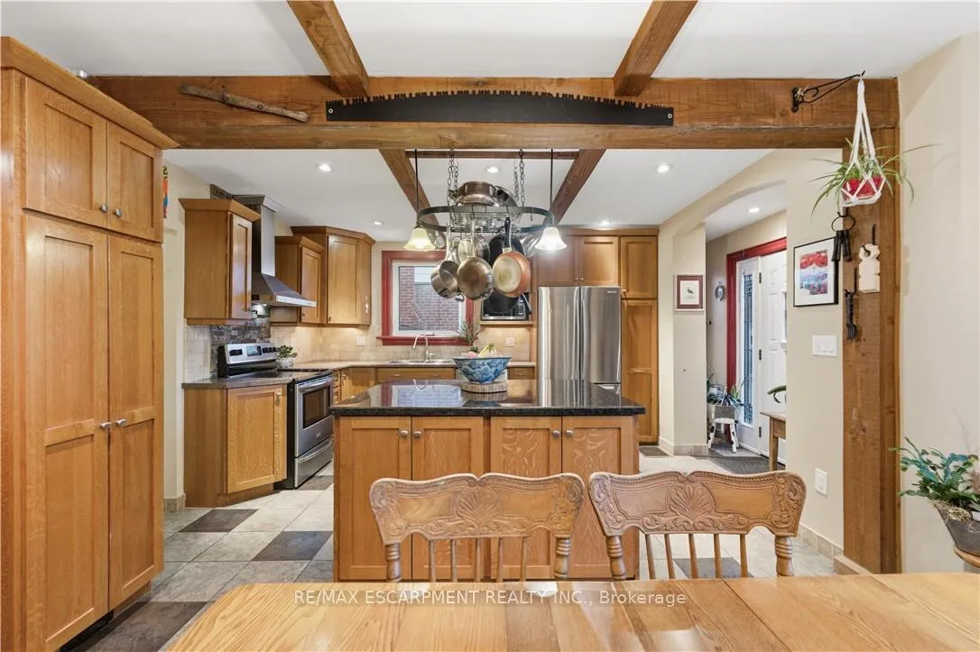 Photo 9 of 76 Knyvet Avenue, Hamilton, Centremount — HOMEH