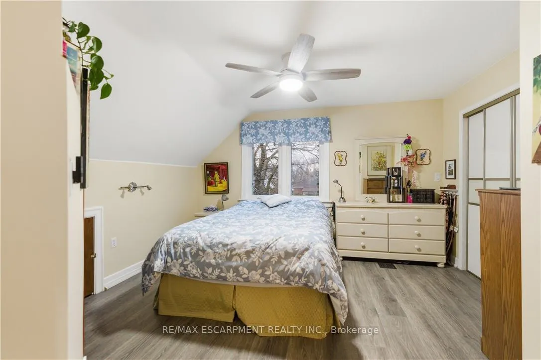 Photo 15 of 76 Knyvet Avenue, Hamilton, Centremount — HOMEH