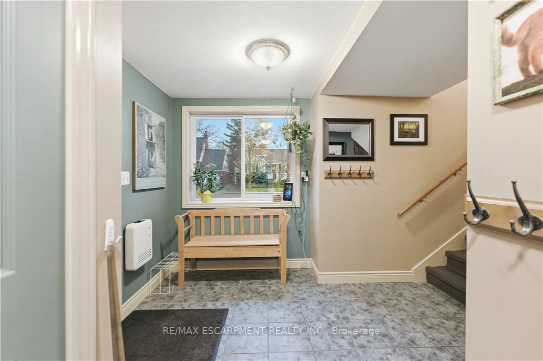 Photo 22 of 76 Knyvet Avenue, Hamilton, Centremount — HOMEH