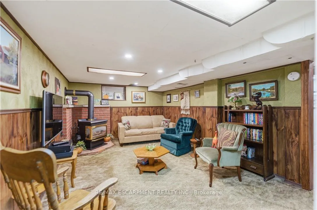 Photo 24 of 76 Knyvet Avenue, Hamilton, Centremount — HOMEH