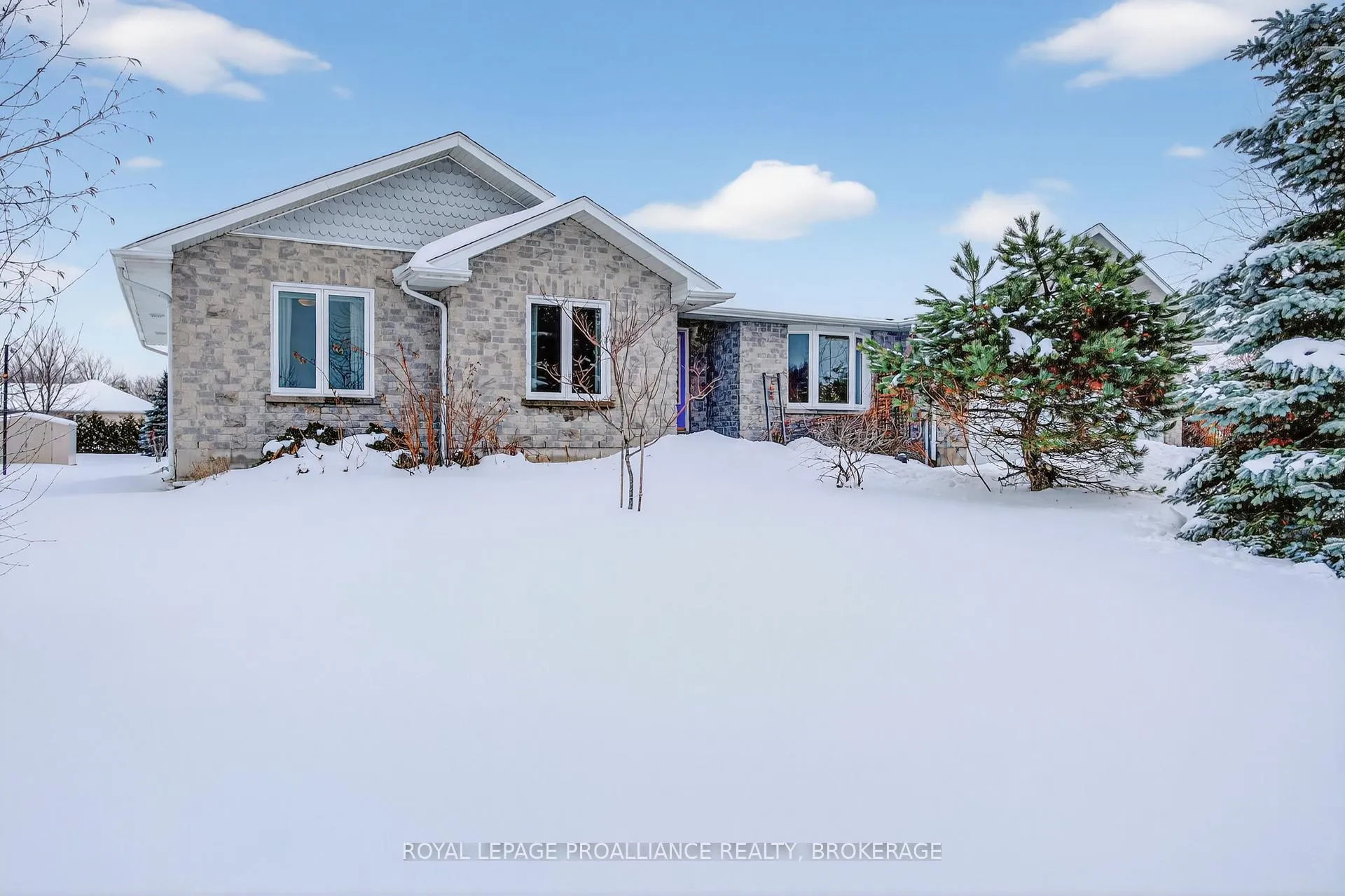 Photo 2 of 1360 Perradice Drive, Kingston, City North of 401 — HOMEH